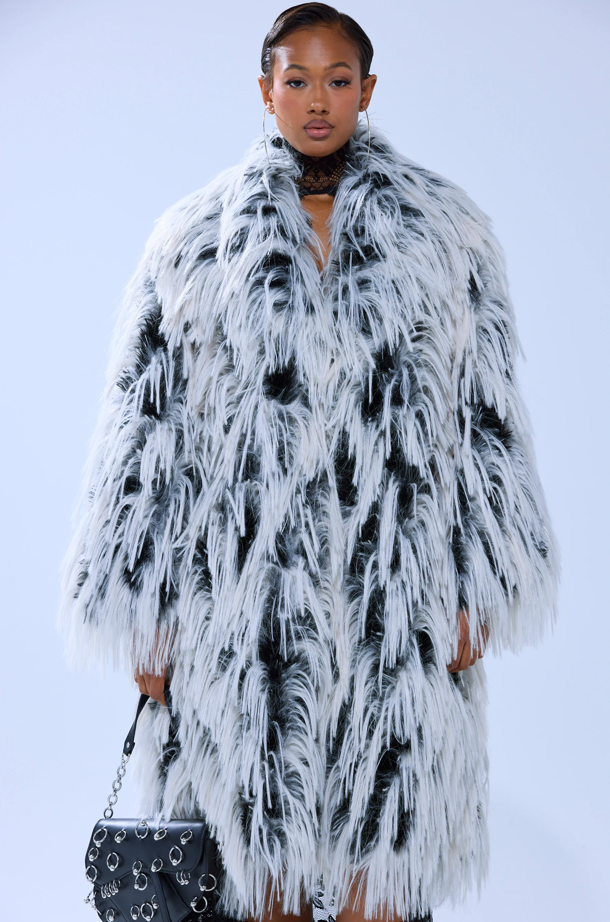 EXPENSIVE TASTE FAUX FUR - Image 4