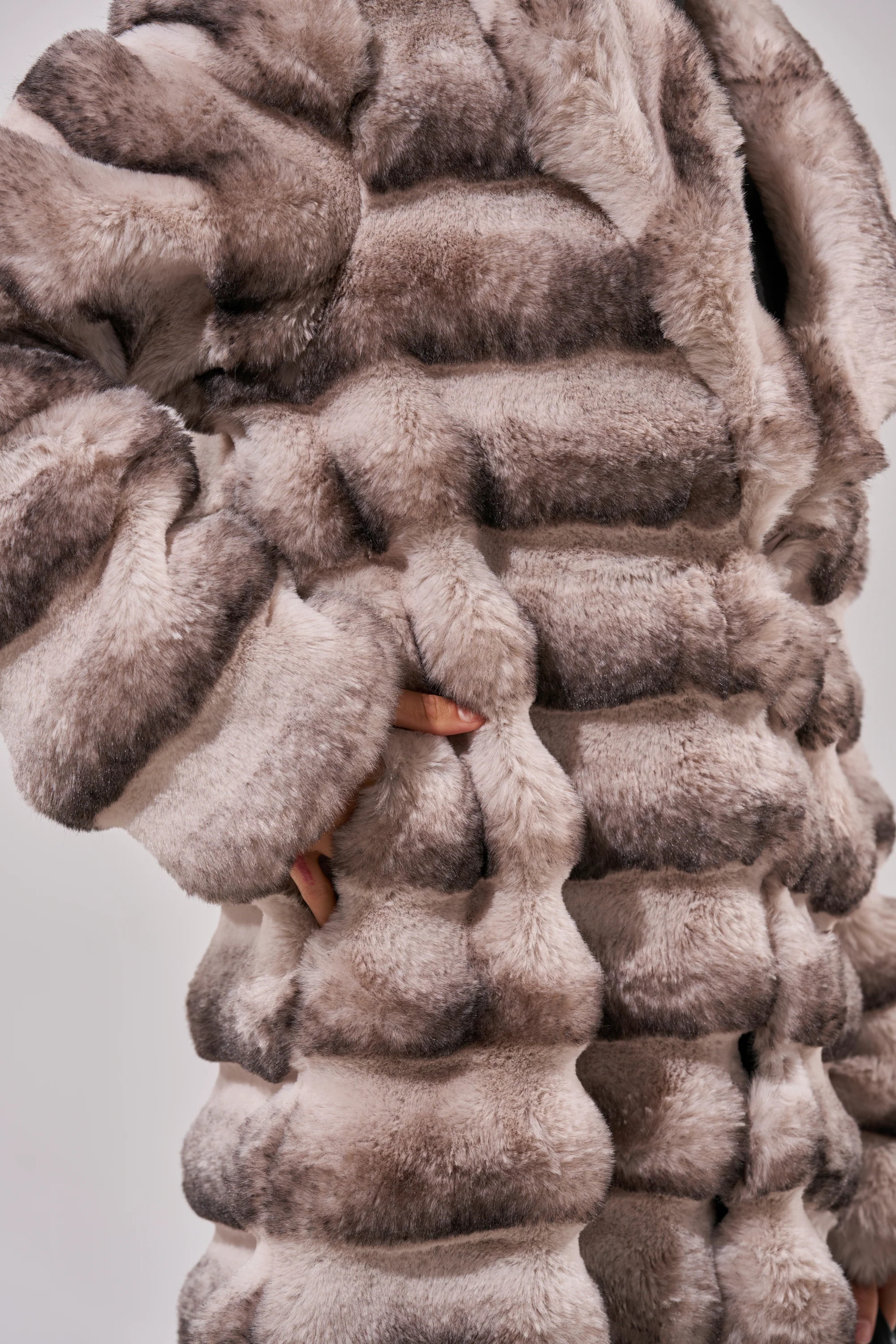 FAIRBANKS MAXI FAUX FUR - Image 10