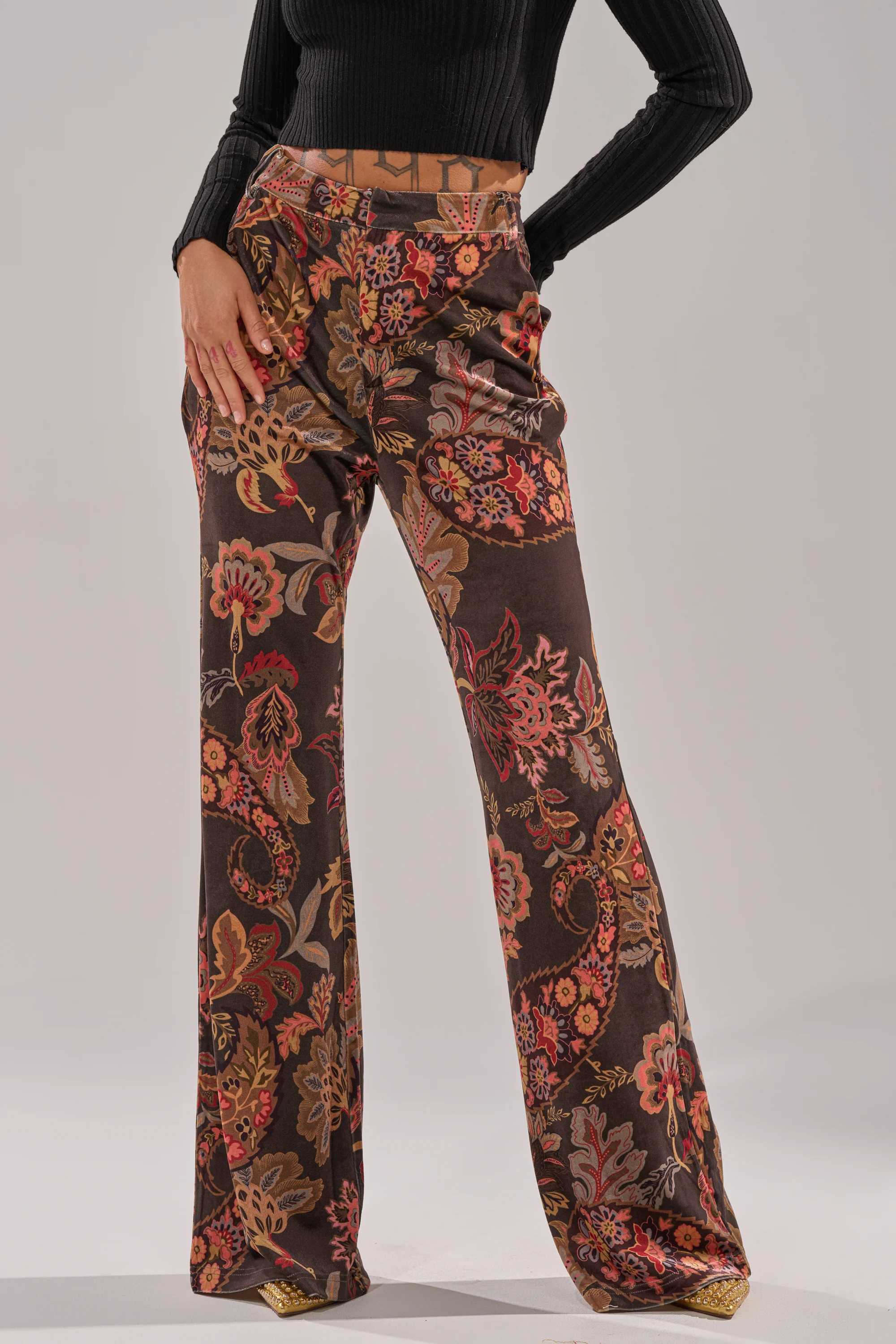 FALLING IN LOVE FLORAL TROUSER - Image 2