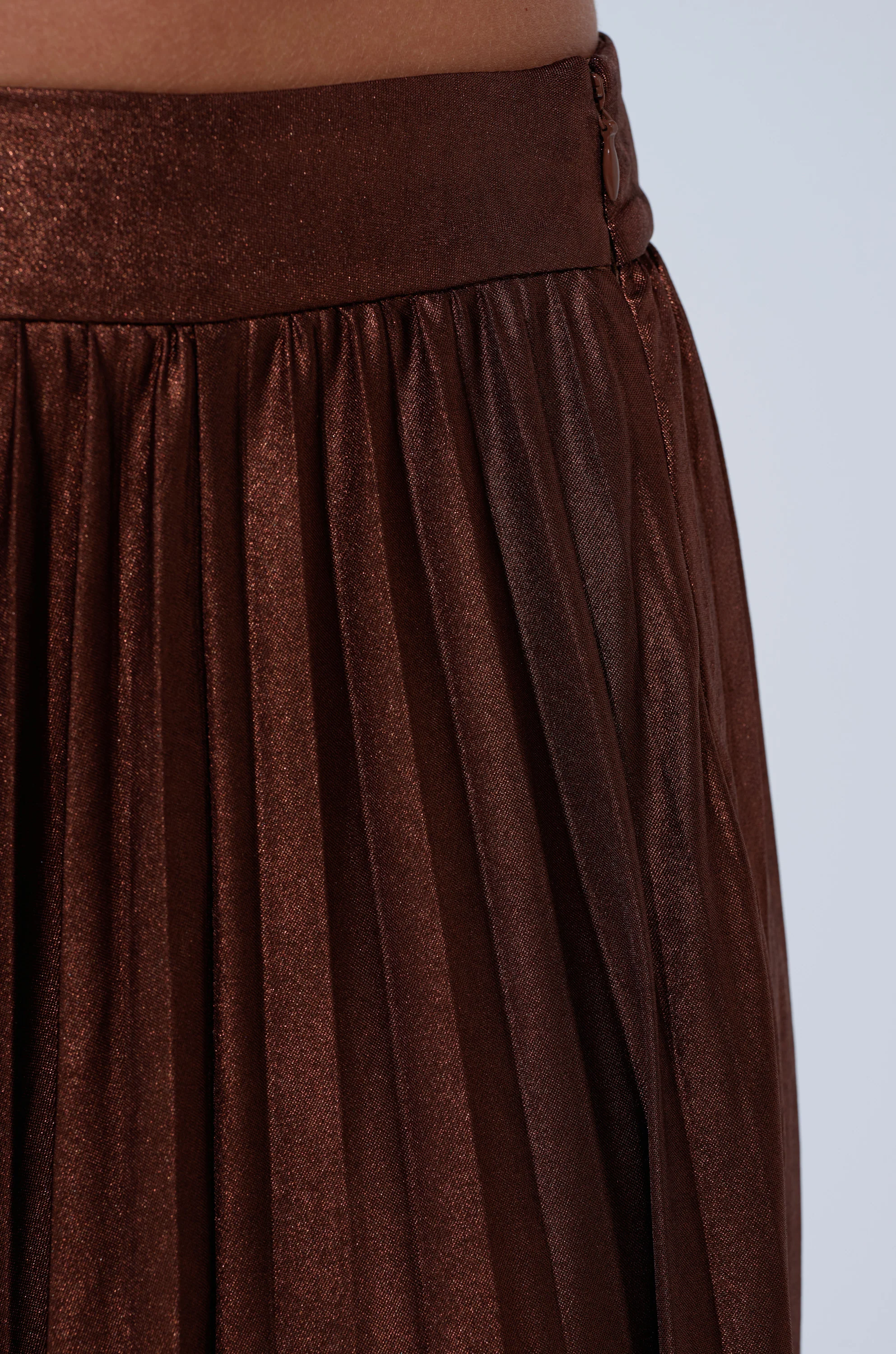 FARAH SLINKY PLEATED MAXI SKIRT - Image 6