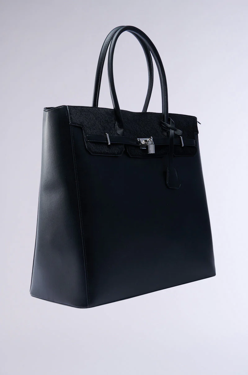 FEEL ME OVERSIZED TOTE - Image 9