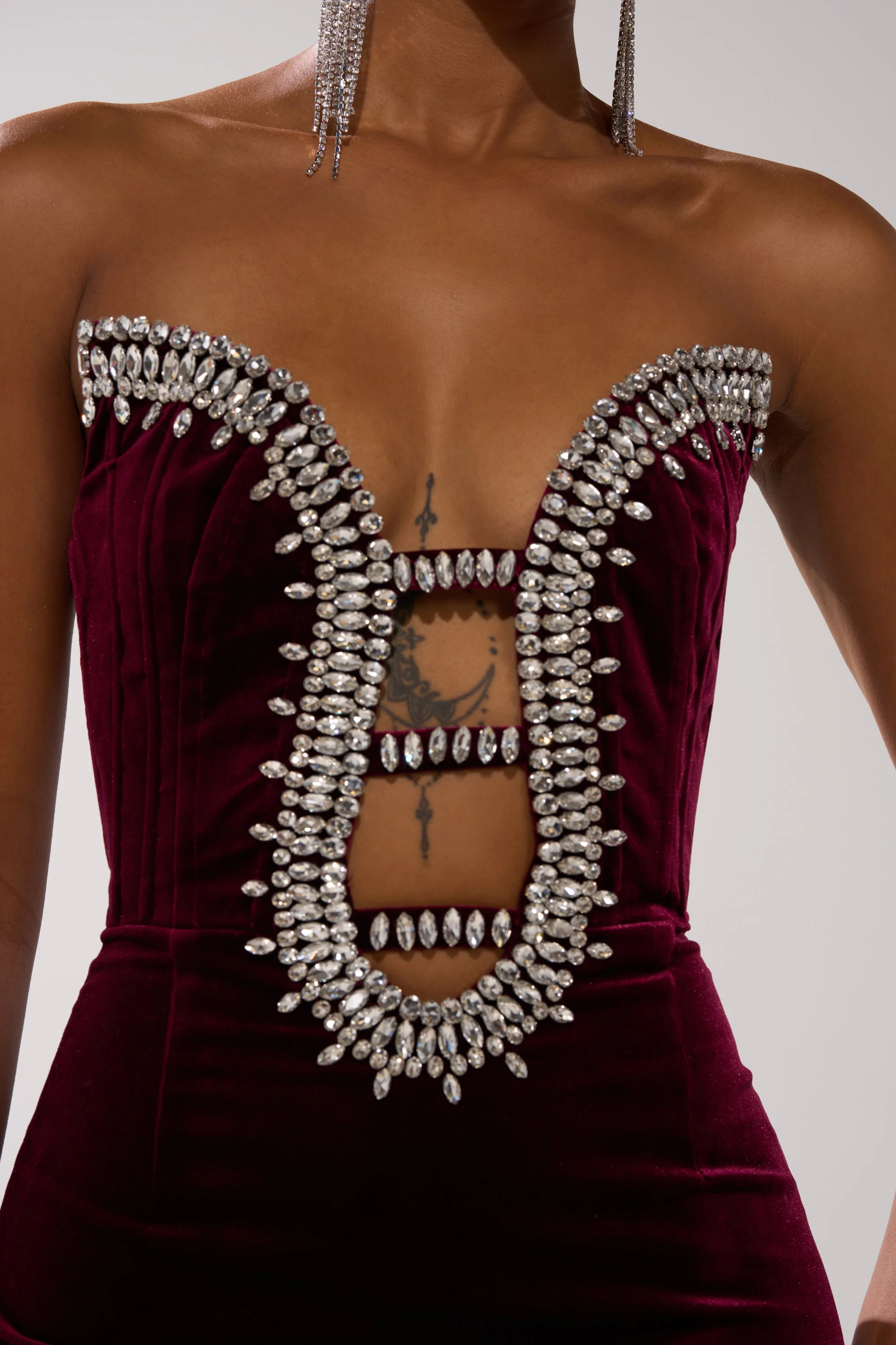 FEELIN THE LOVE VELVET RHINESTONE MIDI DRESS - Image 8