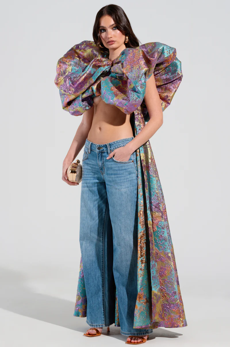 FEELING HEAVENLY BROCADE SHORT SLEEVE BLOUSE