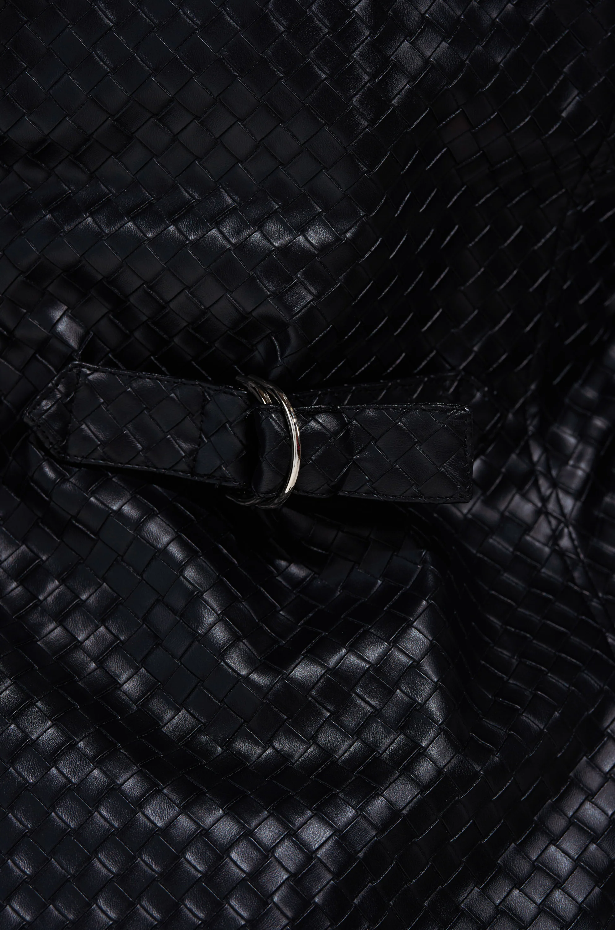 FEELING RICH FAUX LEATHER BUTTON DOWN IN BLACK - Image 10