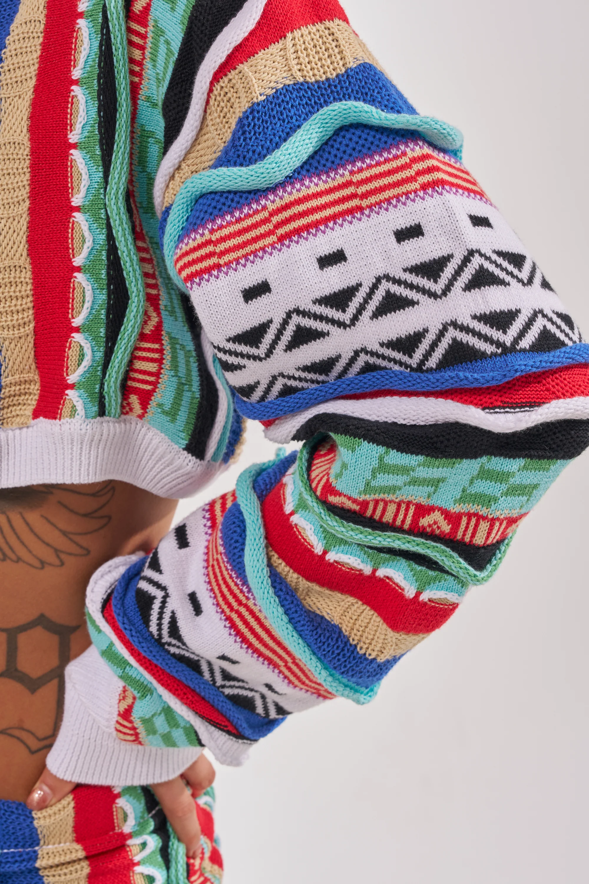 FEELING THE VIBES CROP SWEATER - Image 10
