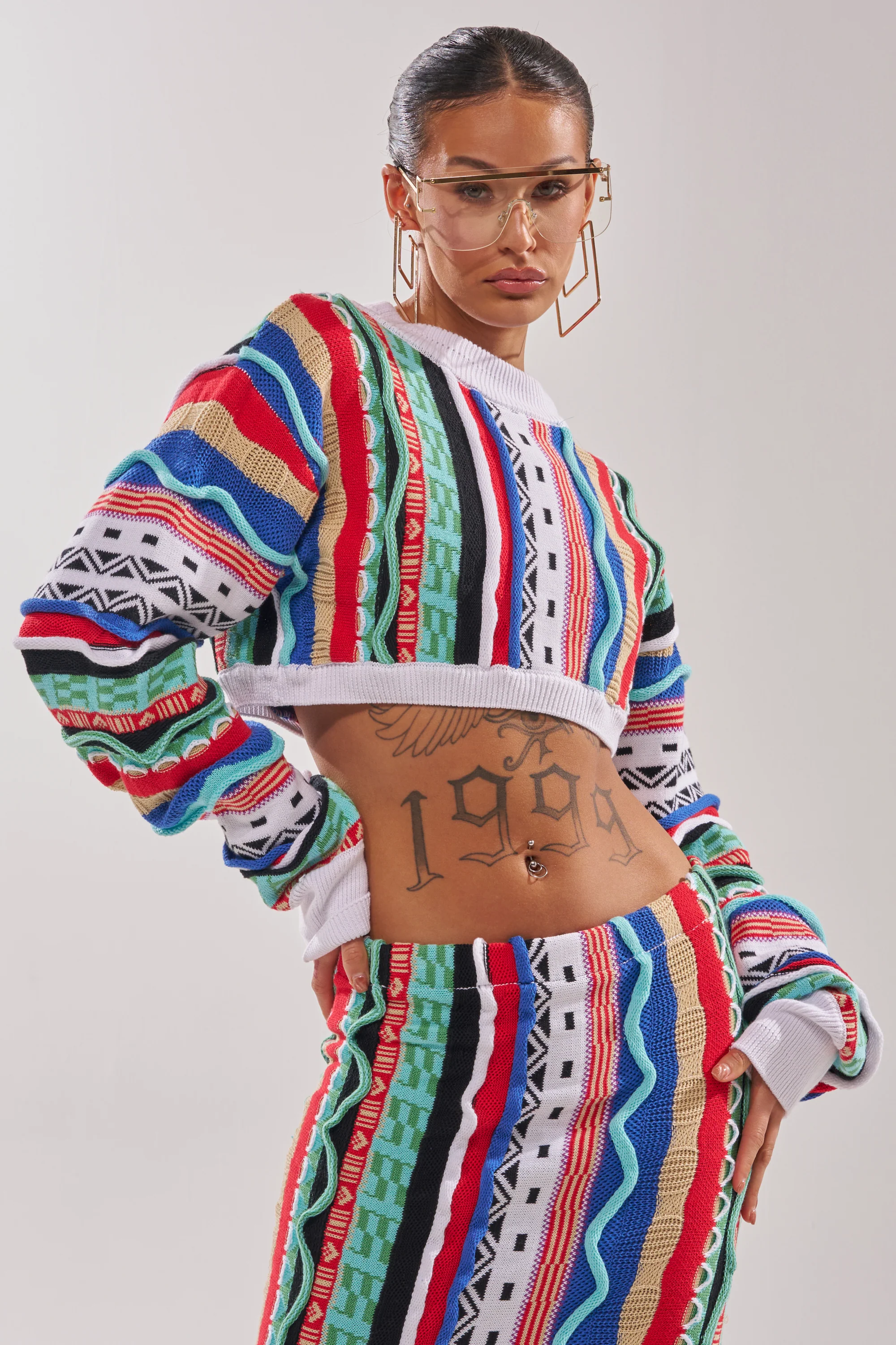 FEELING THE VIBES CROP SWEATER - Image 3