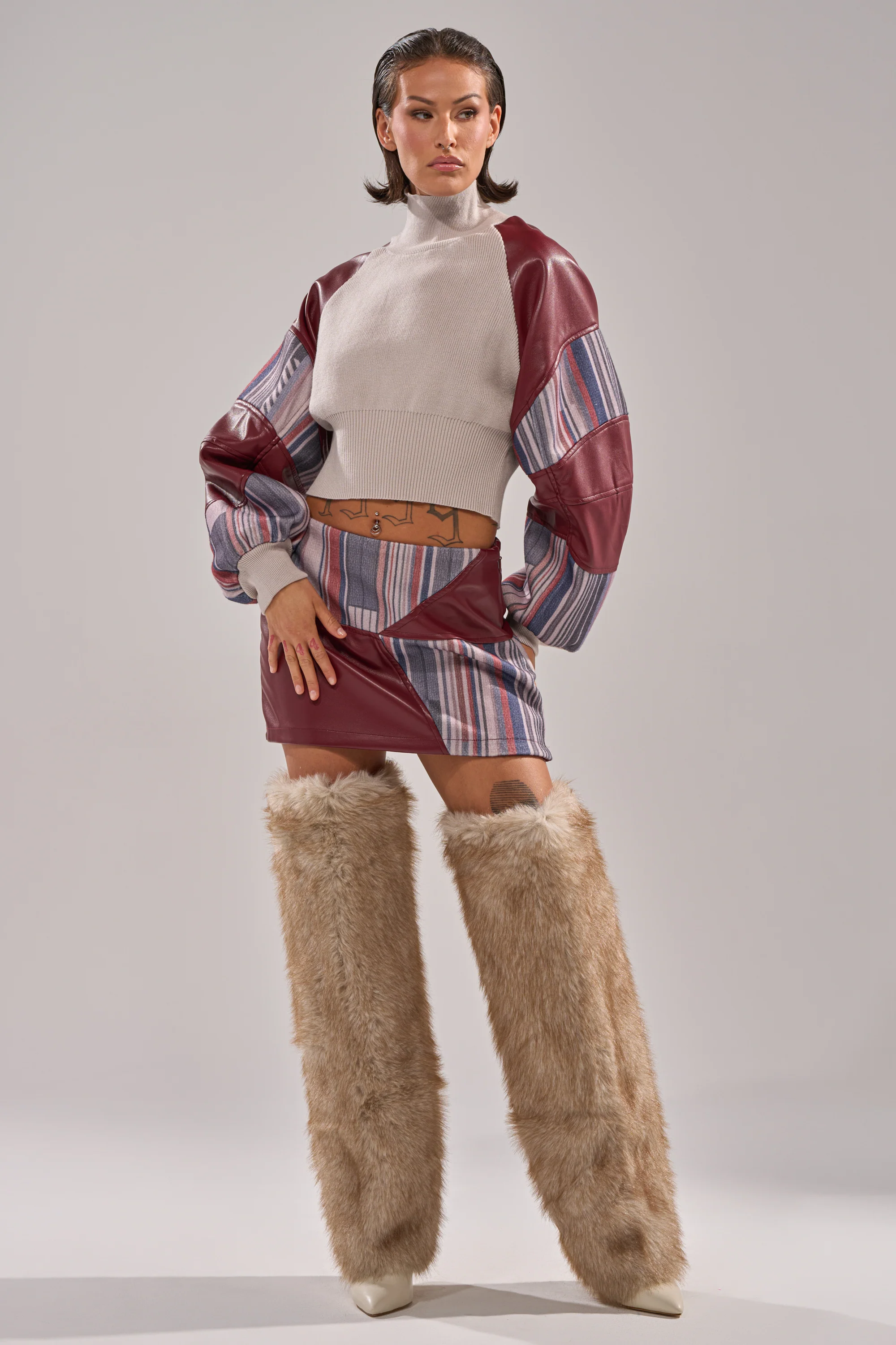 FEELING THE VIBES MINI SKIRT - Image 8