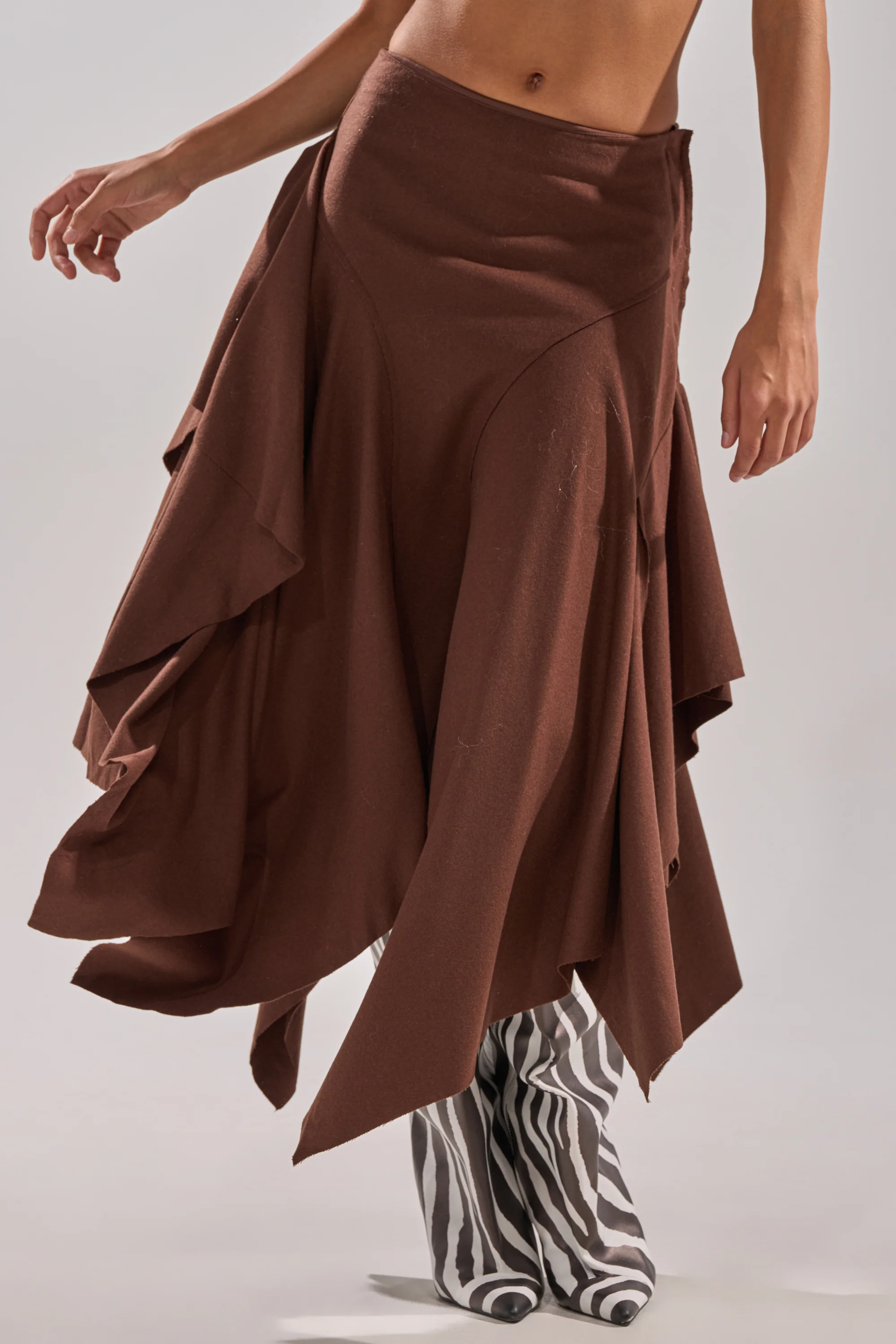 FEELS GOOD MIDI SKIRT - Image 3