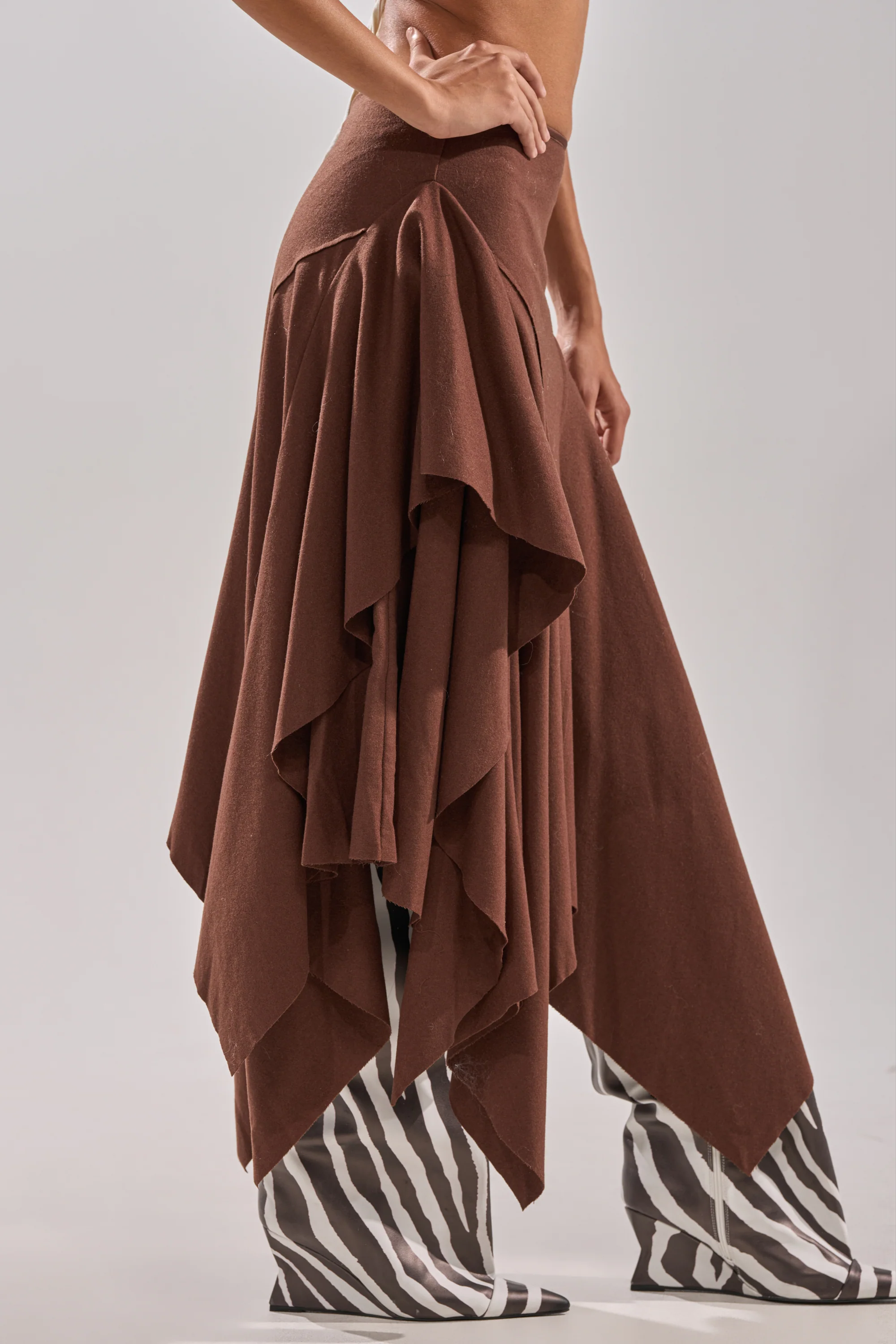 FEELS GOOD MIDI SKIRT - Image 4