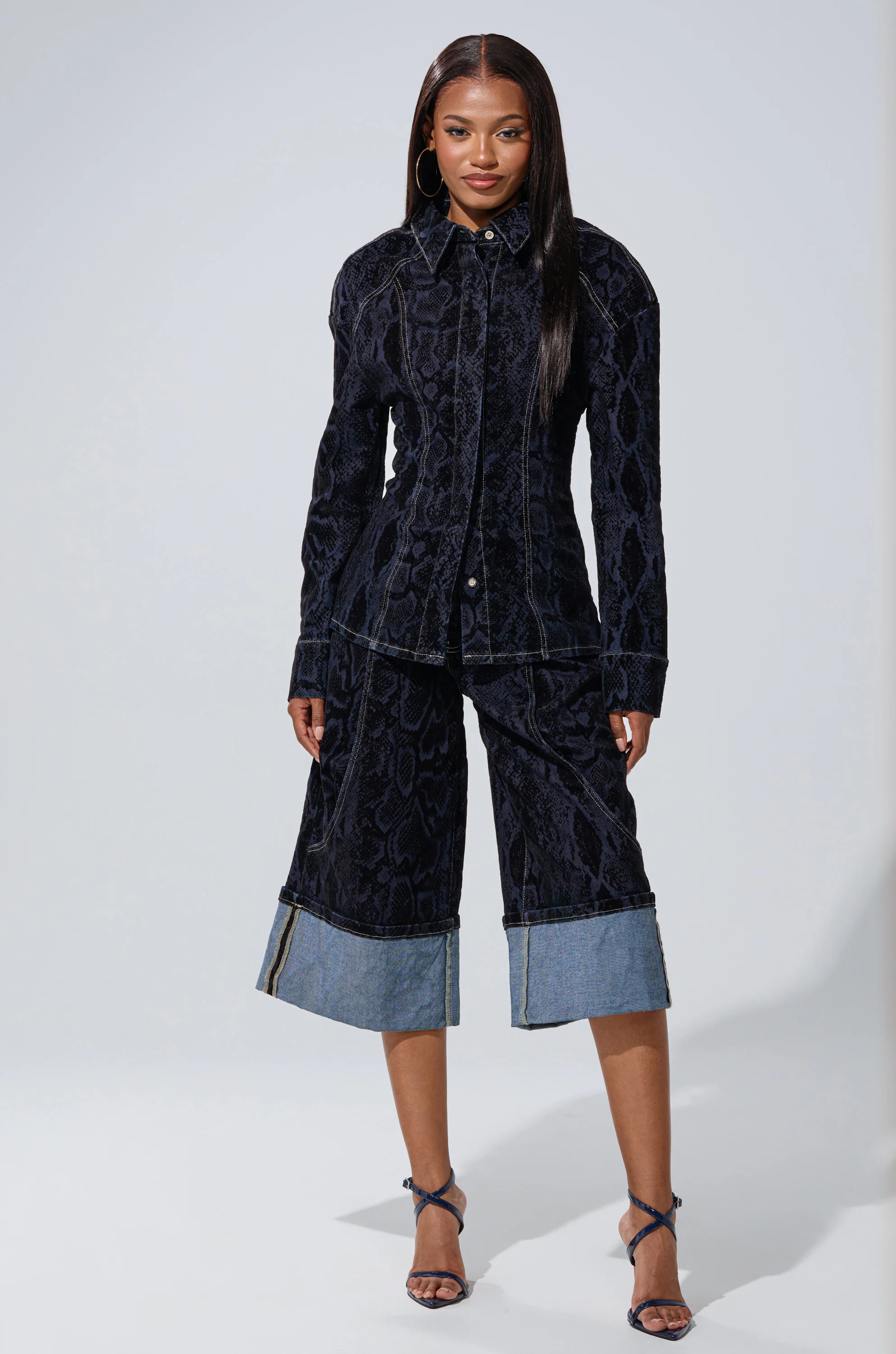 FEELS LIKE MONEY DENIM BUTTON DOWN - Image 5