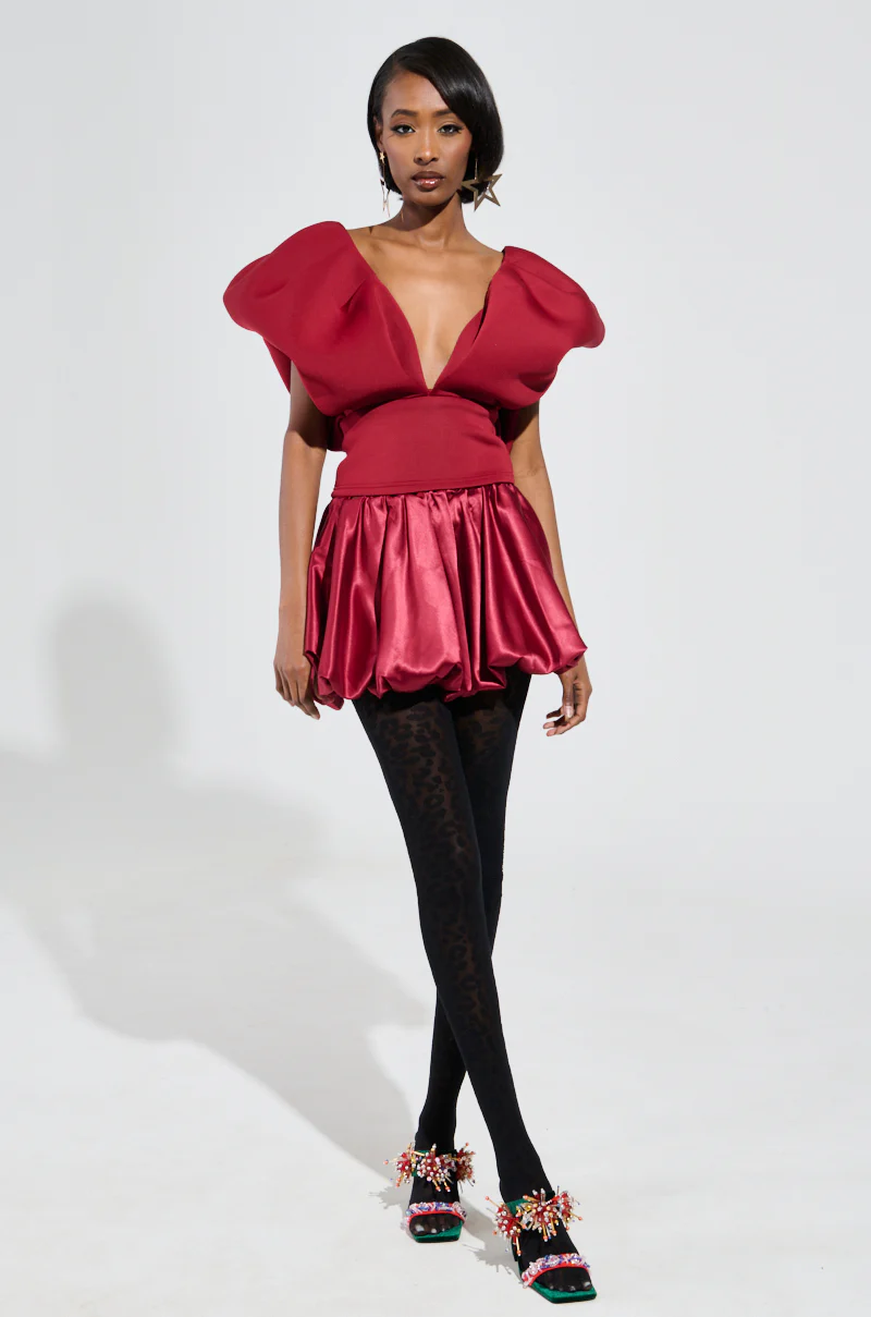 FEMME ENERGY SCUBA BLOUSE IN BURGUNDY - Image 5