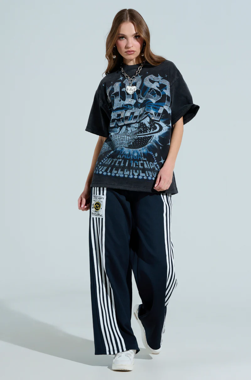 FIRST ROW RHINESTONE EMBELLISHED T-SHIRT - Image 5