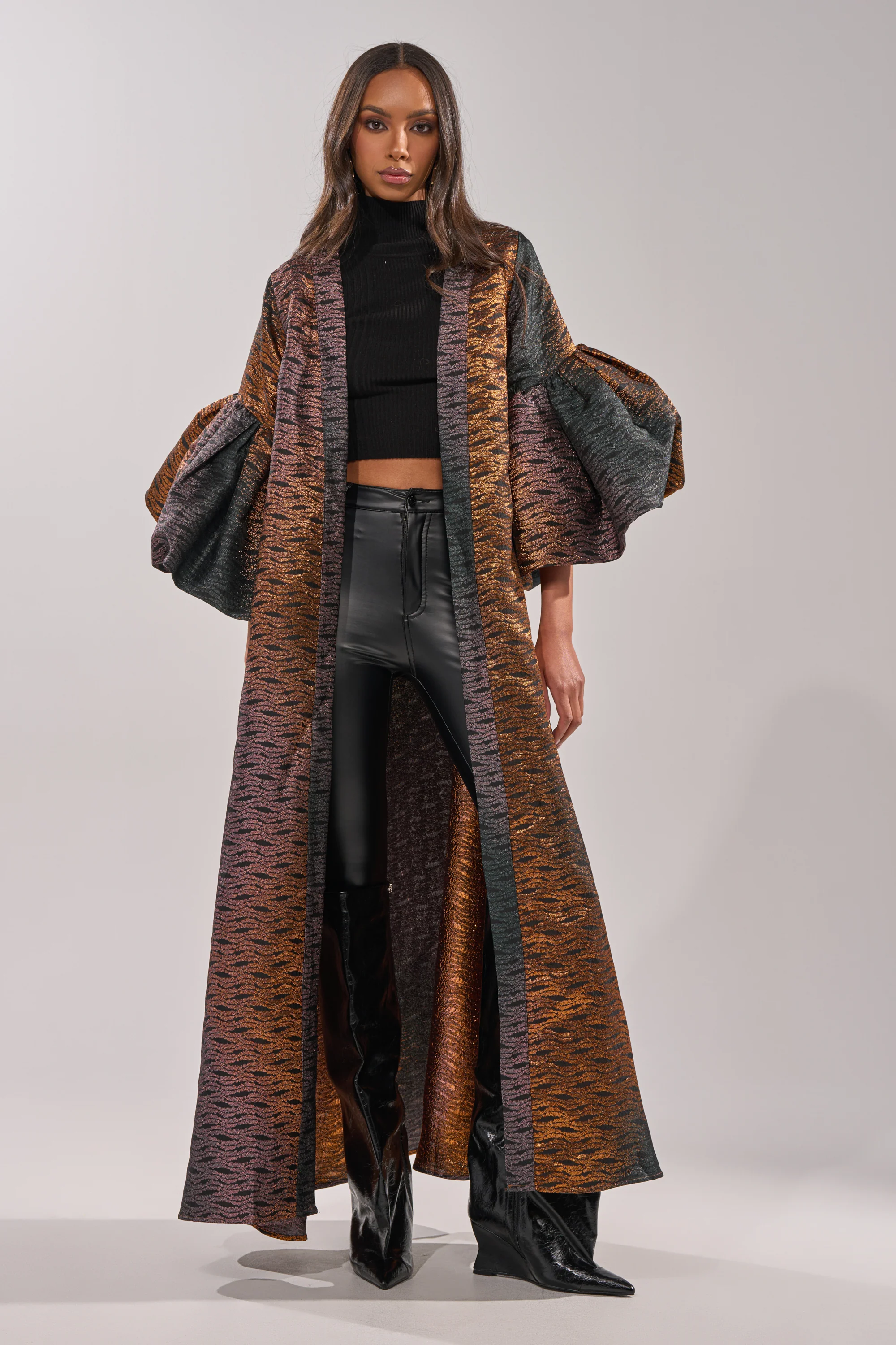 FLORENCE BROCADE PUFF SLEEVE DUSTER - Image 3