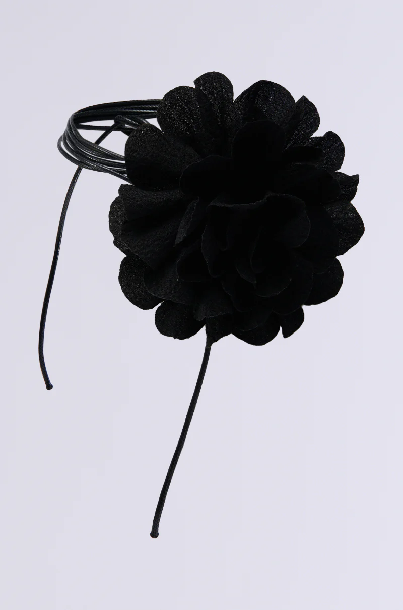 FLOWER DREAMIN CORSAGE NECKLACE - Image 2