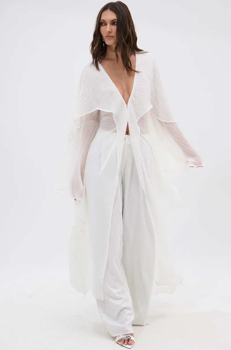 FLY AWAY WITH ME BLOUSE IN WHITE - Image 2
