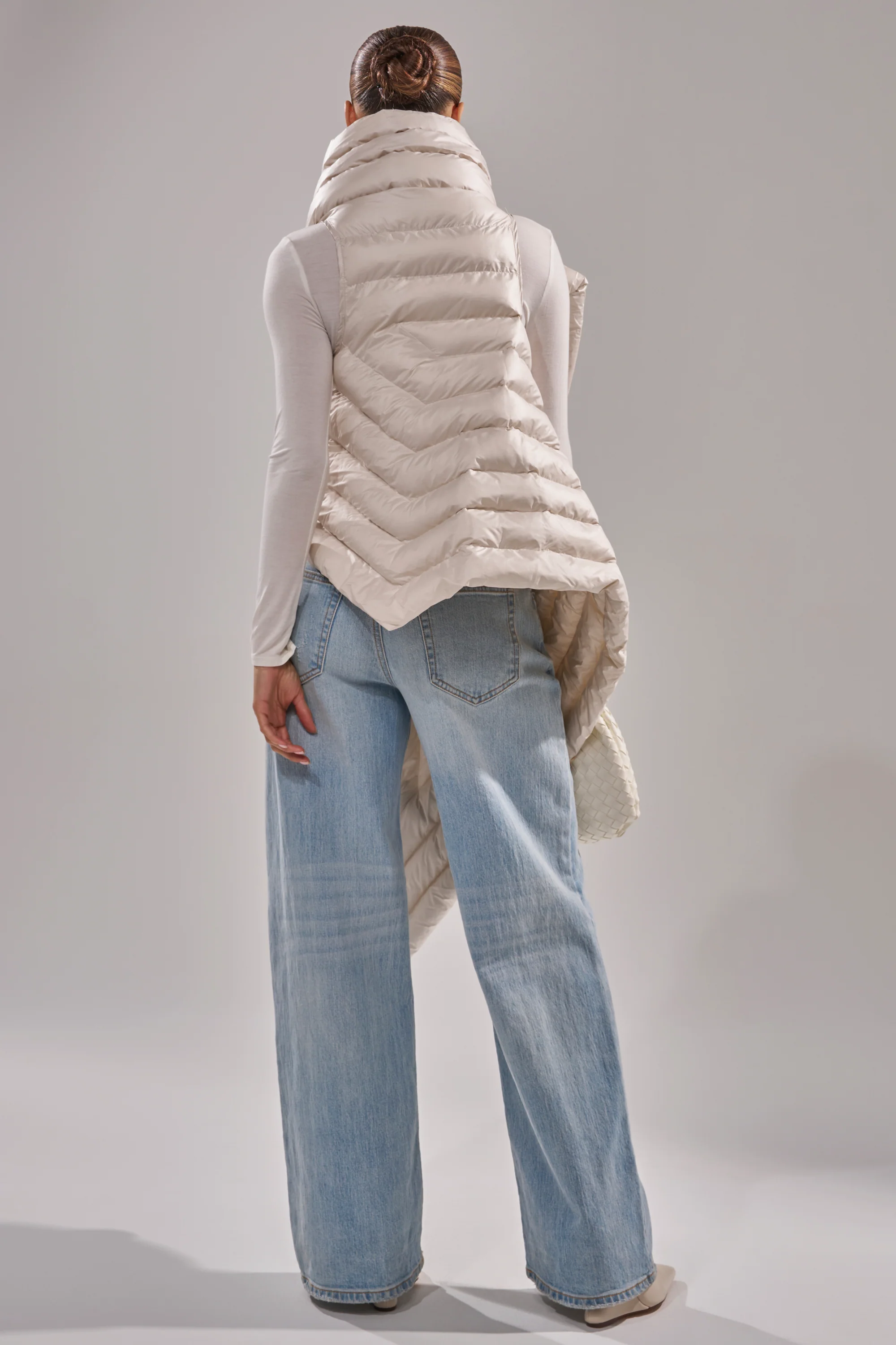 FOR THE DRAMA PUFFER VEST IN IVORY - Image 2