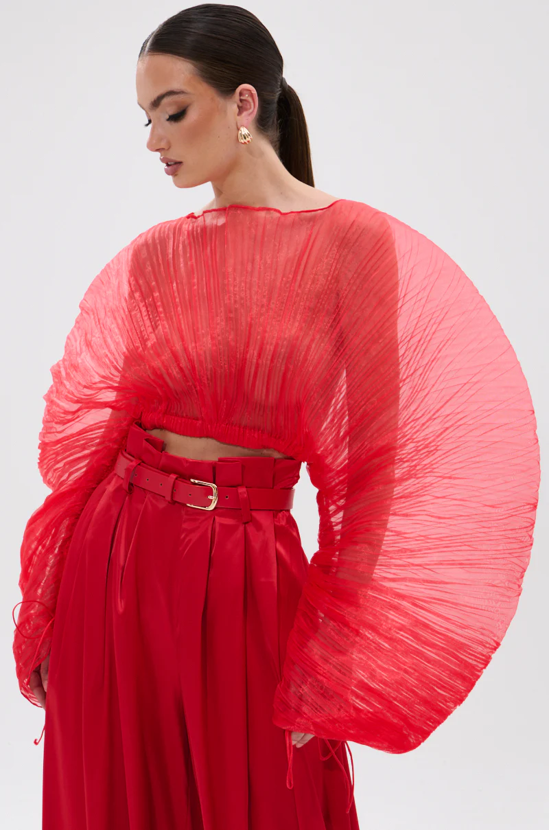 FORTUNE'S FAVORITE ORGANZA CROP TOP IN RED - Image 2