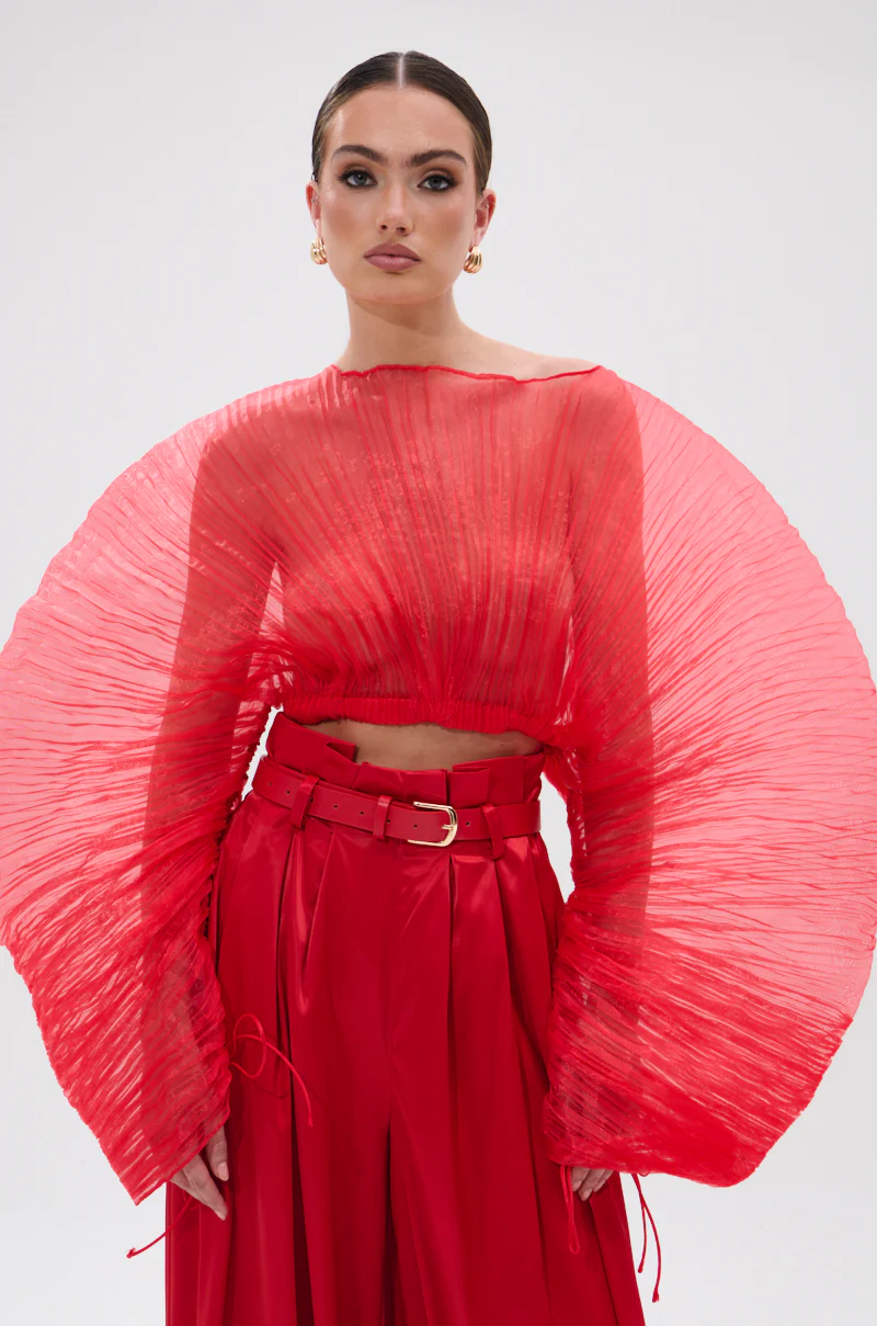 FORTUNE'S FAVORITE ORGANZA CROP TOP IN RED - Image 3