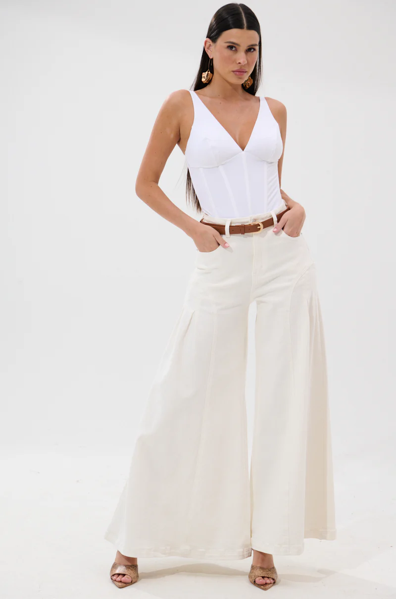 FREE SPIRIT SLEEVELESS CORSET TOP IN WHITE - Image 6