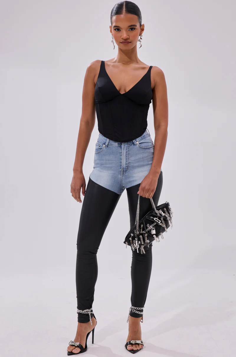 FREE SPIRIT SLEEVELESS CORSET TOP IN BLACK - Image 5