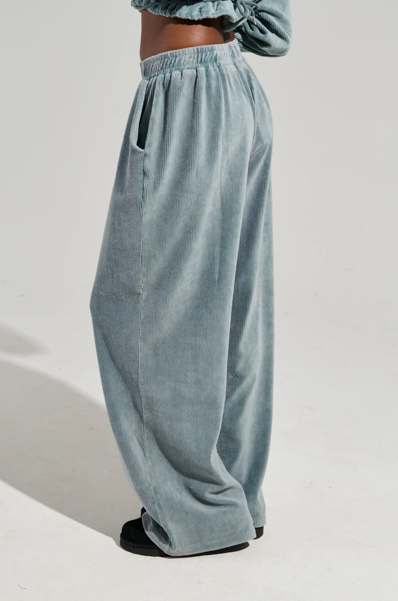 FREYA SWEATPANTS - Image 3
