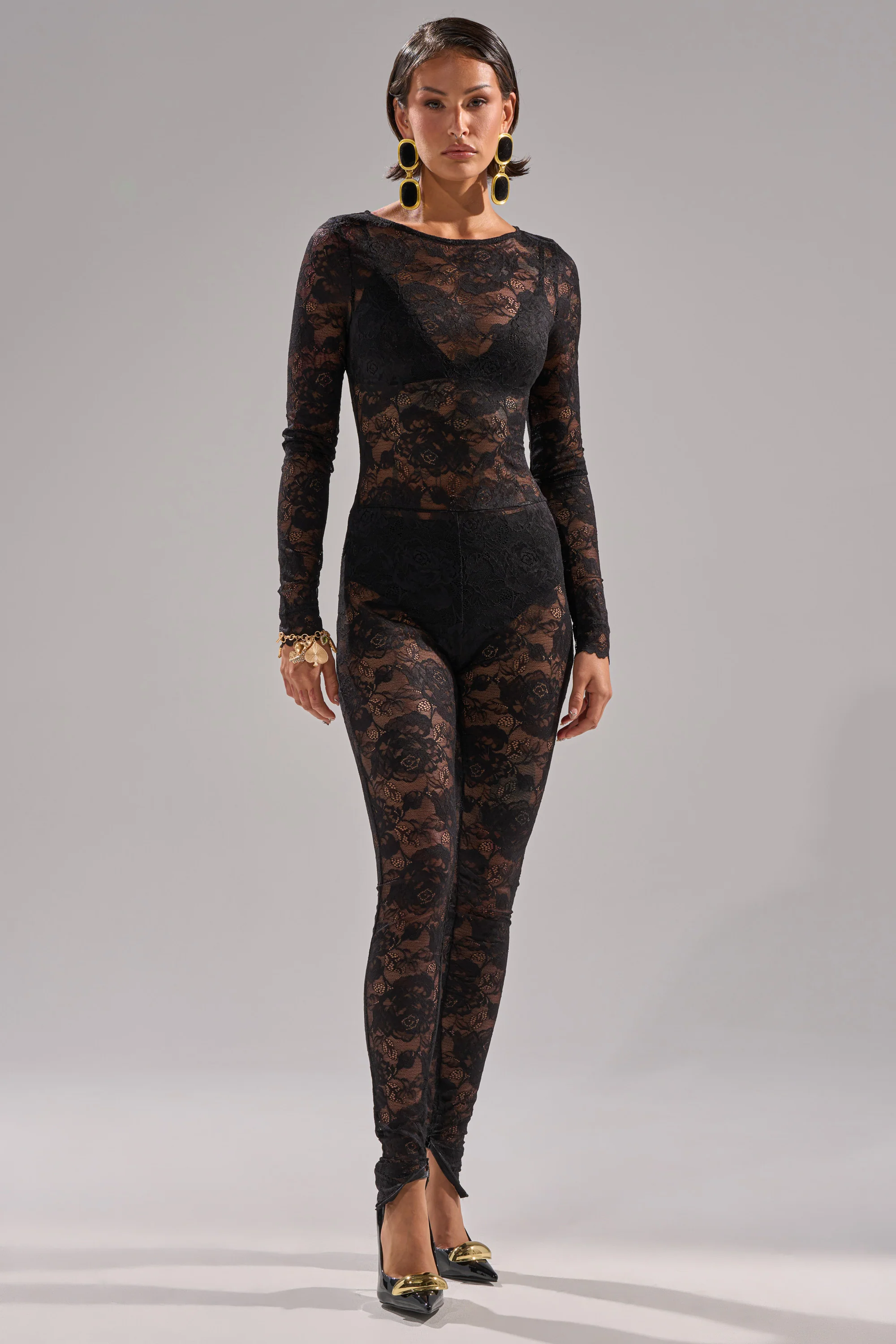 FROM DAY TO NIGHT LACE JUMPSUIT IN BLACK - Image 4