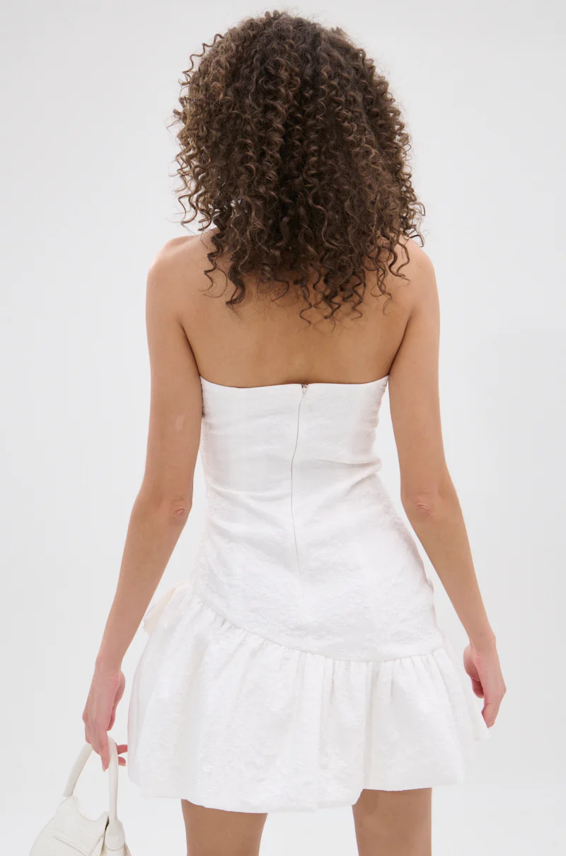 GARDEN PARTY MINI DRESS IN WHITE - Image 5