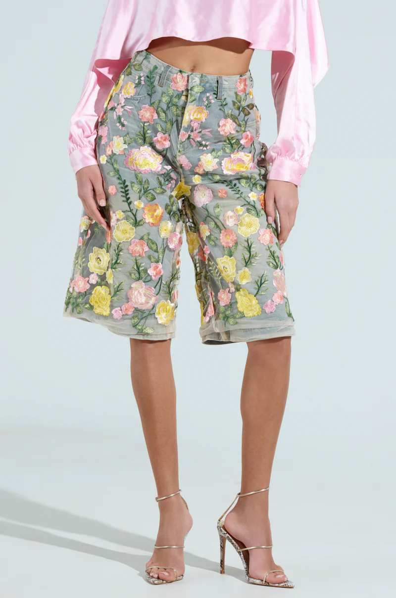 GARDEN PARTY STRETCH DENIM WITH FLORAL TULLE BERMUDA SHORTS - Image 2