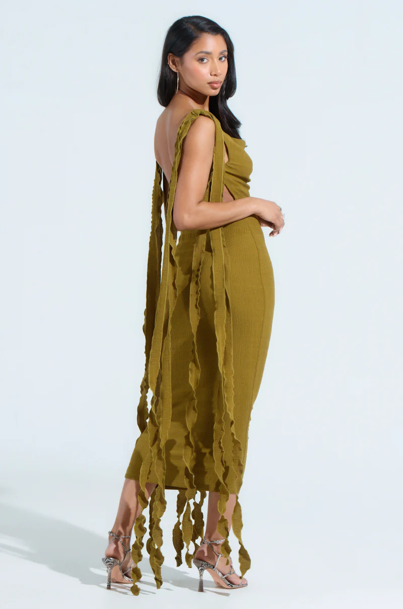 GET LIKE ME BACKLESS MIDI DRESS IN GREEN - Image 3