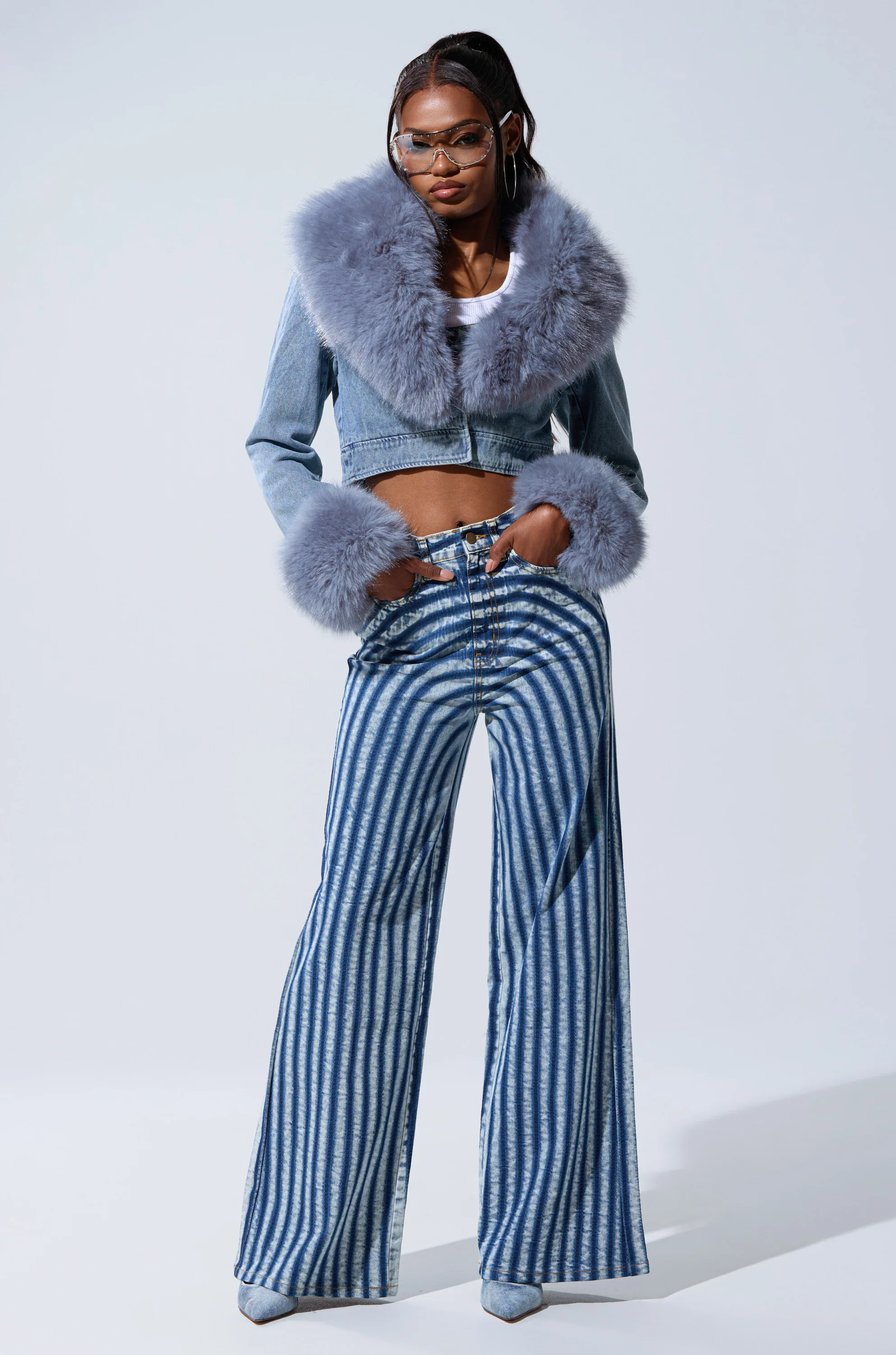 GISELE CROP DENIM BLAZER - Image 11