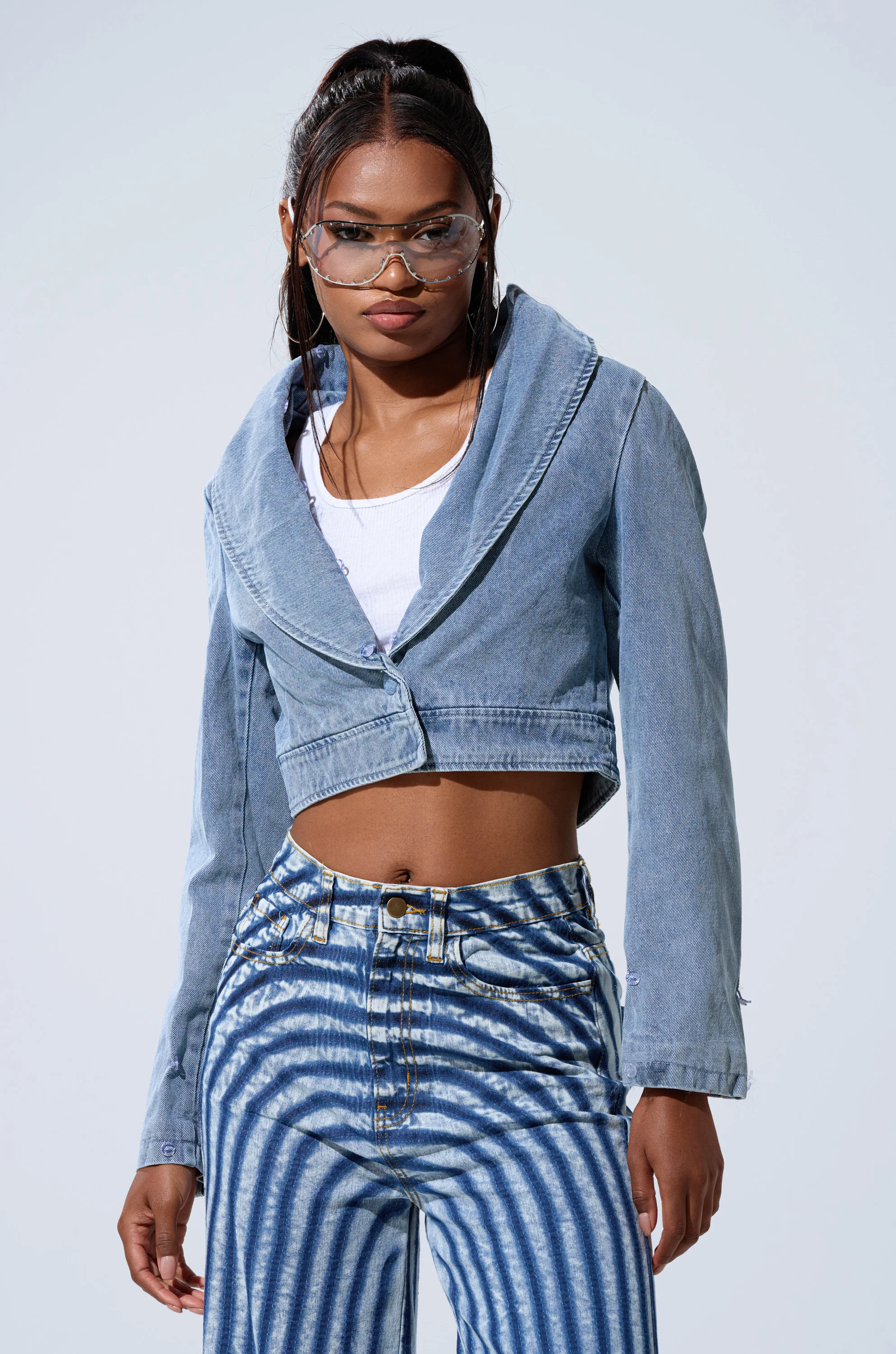 GISELE CROP DENIM BLAZER - Image 7