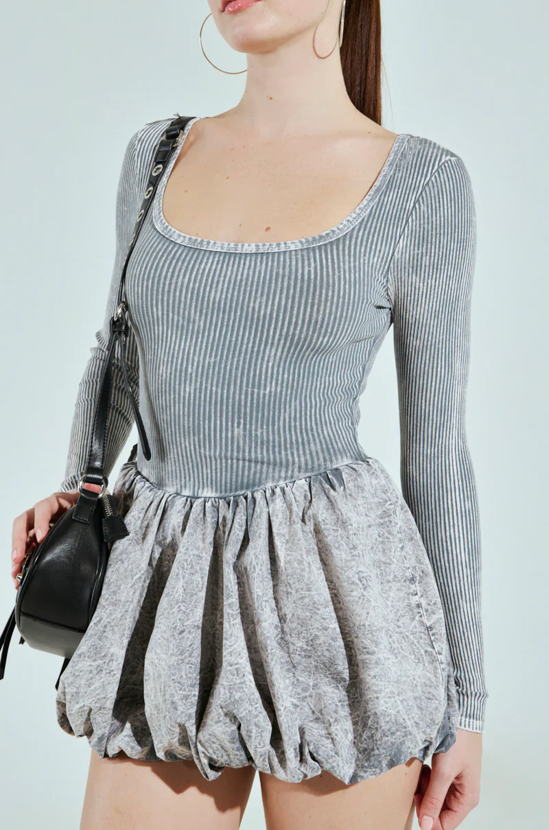 GIVE ME A LITTLE MINI DRESS IN LIGHT GREY - Image 7