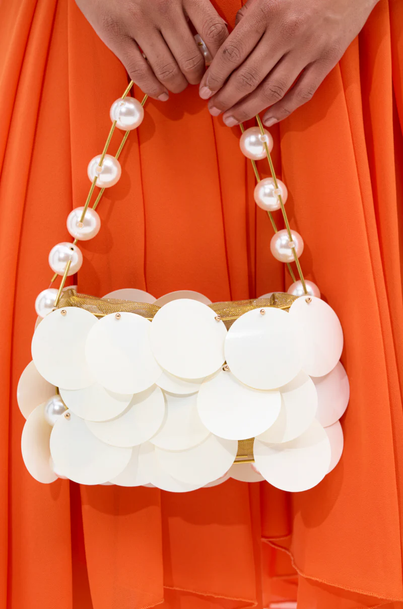 GIVING CLASSY SEQUIN PURSE - Image 2