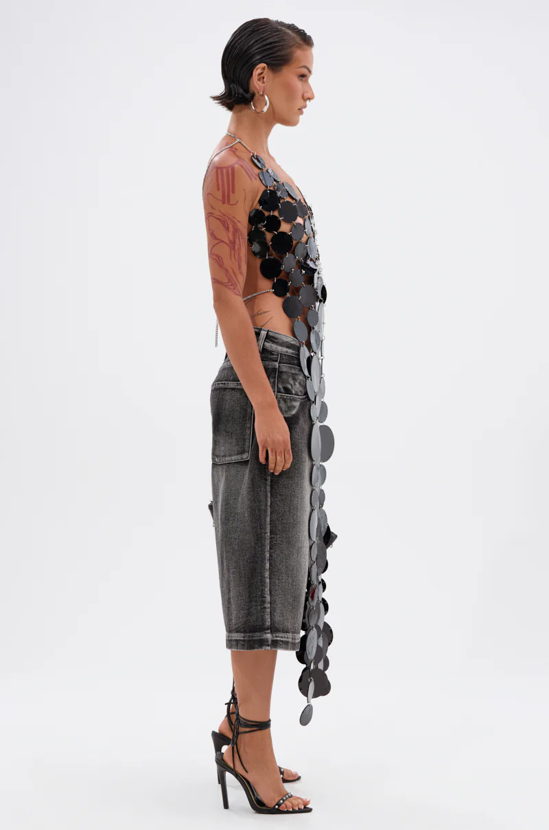 GLAMOROUS CHAIN DETAIL HALTER TOP - Image 4