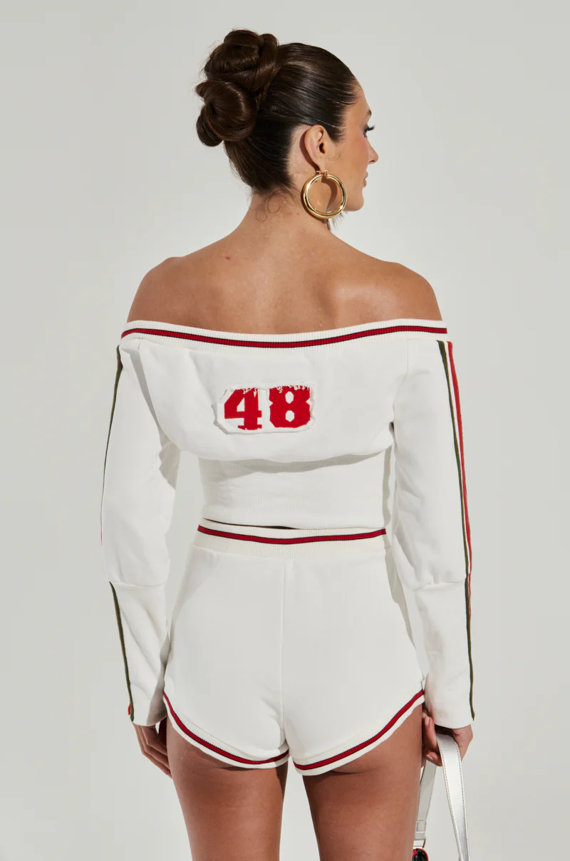 GO ALL THE WAY OFF THE SHOULDER SWEATSHIRT - Image 4