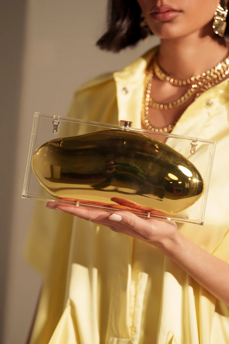 GOLDEN GODDESS CLUTCH