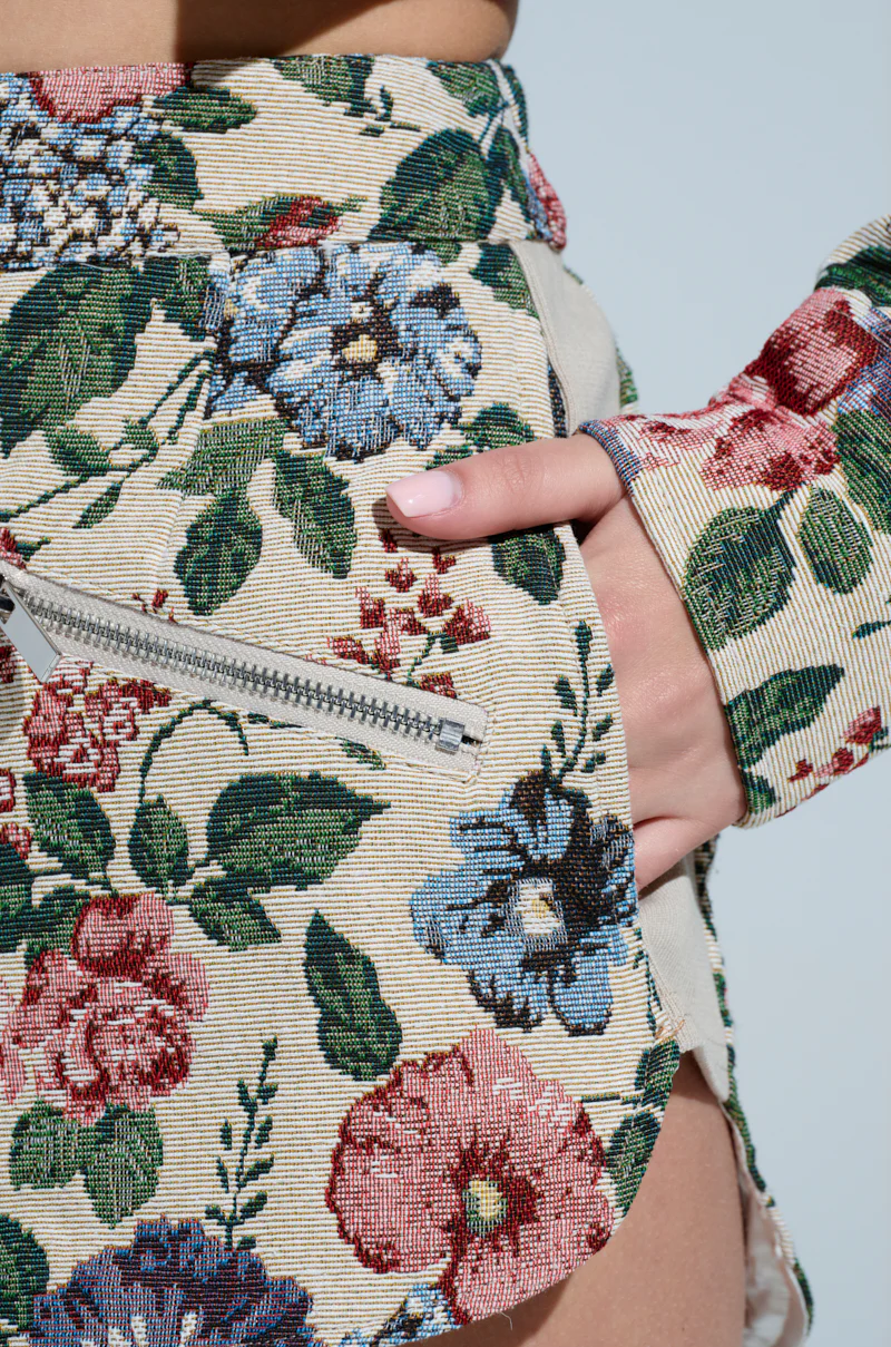 GOOD KARMA TAPESTRY SHORTS - Image 5