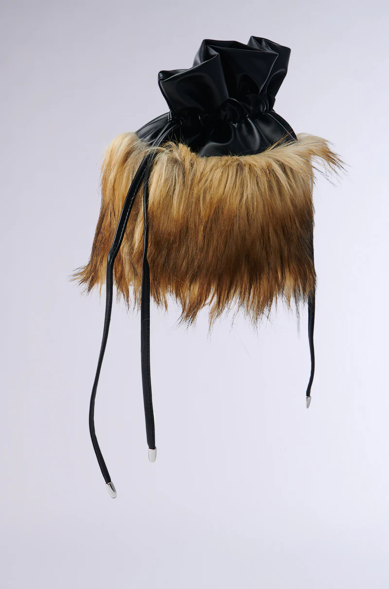 GRACELLE BUCKET BAG - Image 3