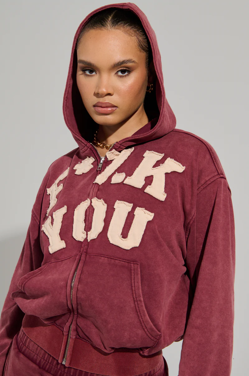 GRAPHIC LANGUAGE MINERAL WASH ZIP UP SWEATSHIRT IN BURGUNDY - Image 9