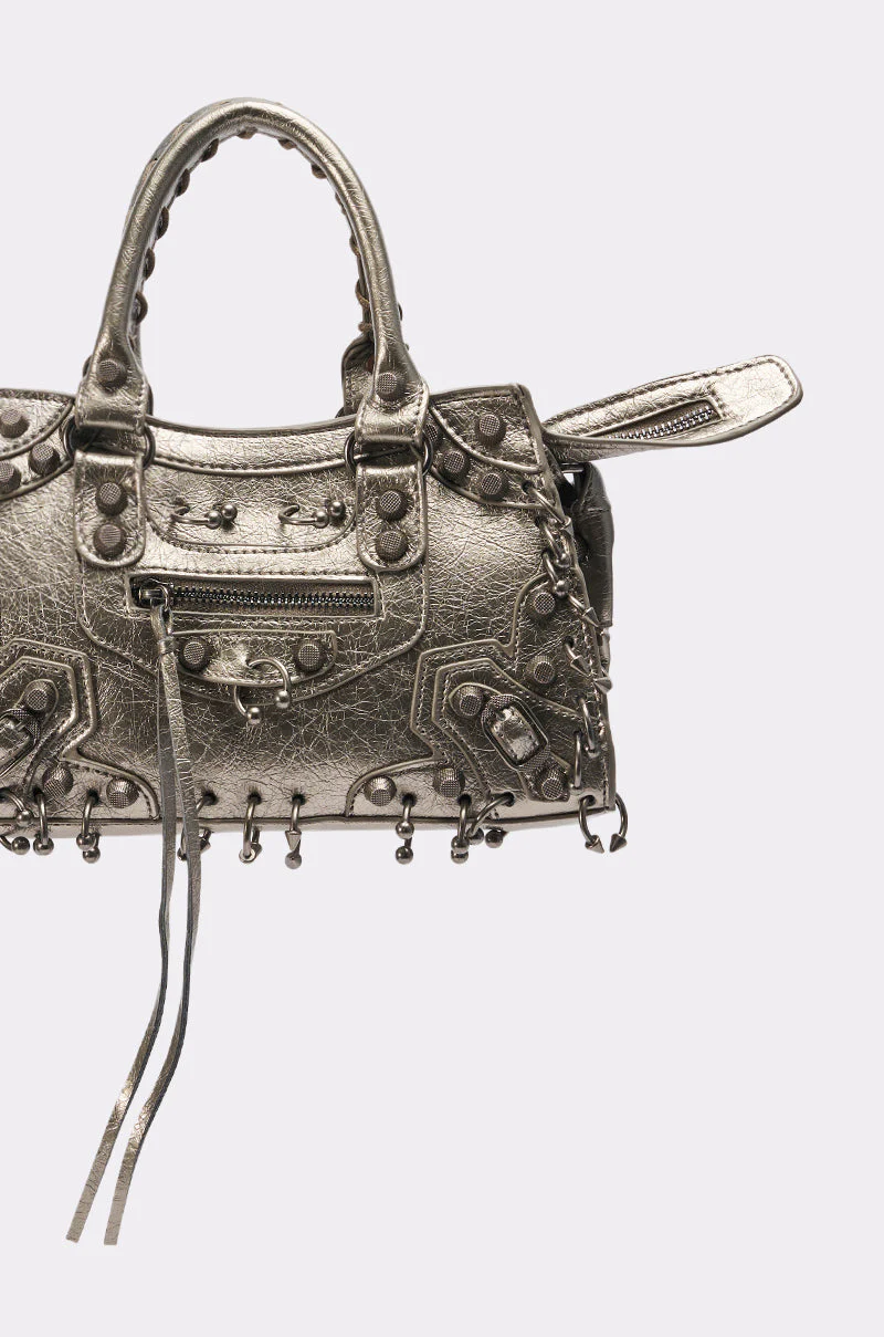 GRUNGE PIERCED PURSE - Image 6