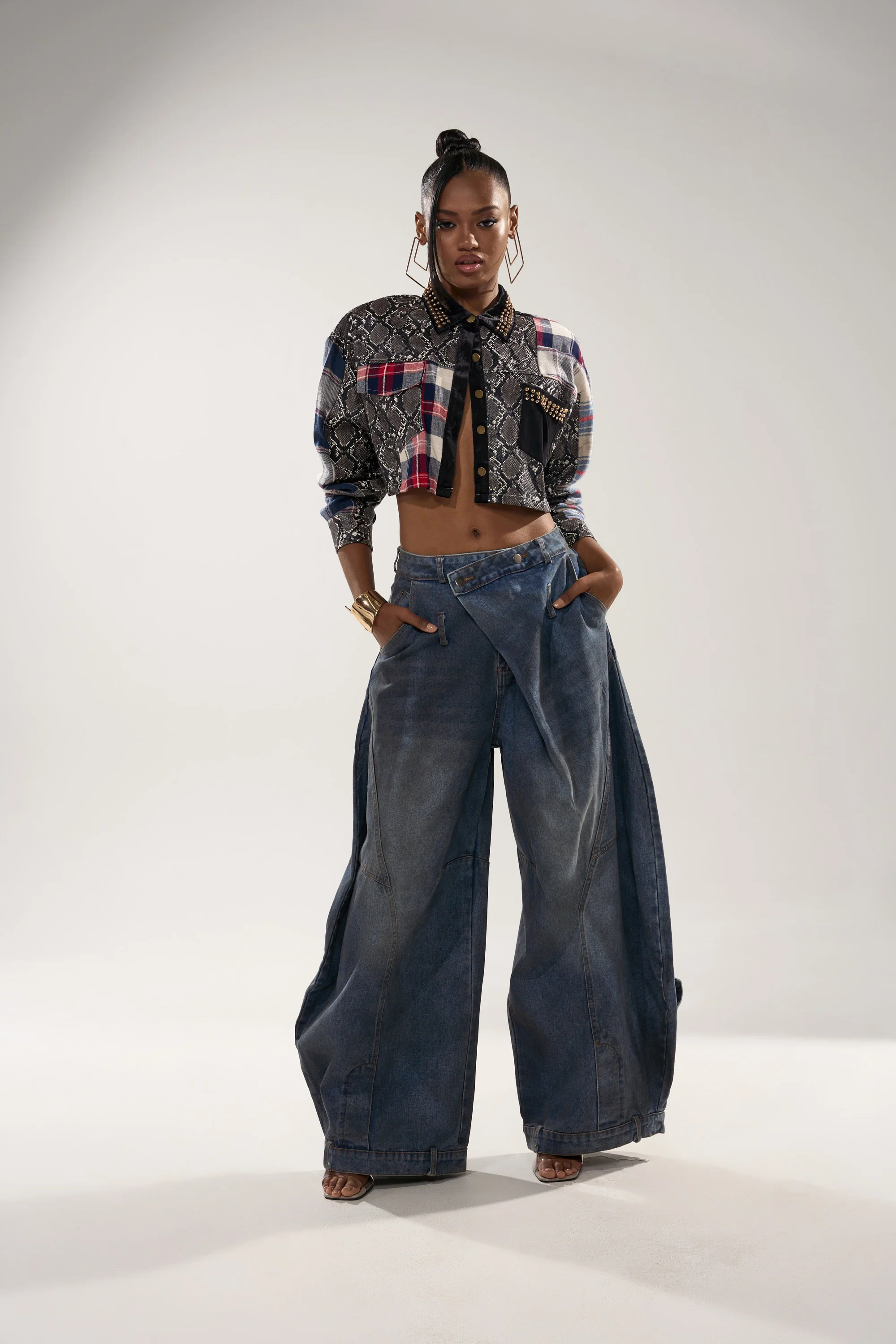 GUESS WHATS NEXT PLAID BUTTON DOWN - Image 8