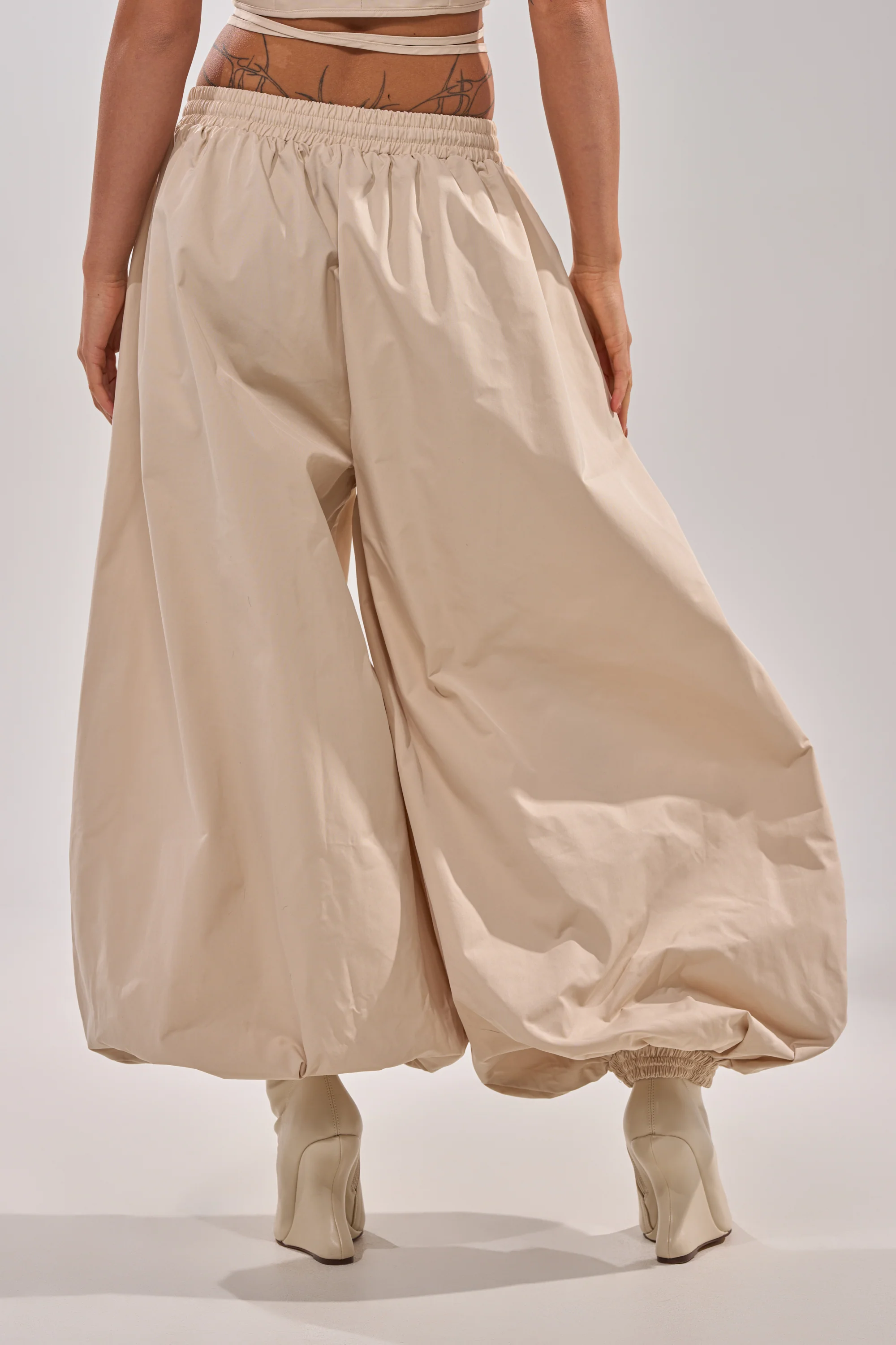 GUESS WHO BALLOON PANT - Image 5