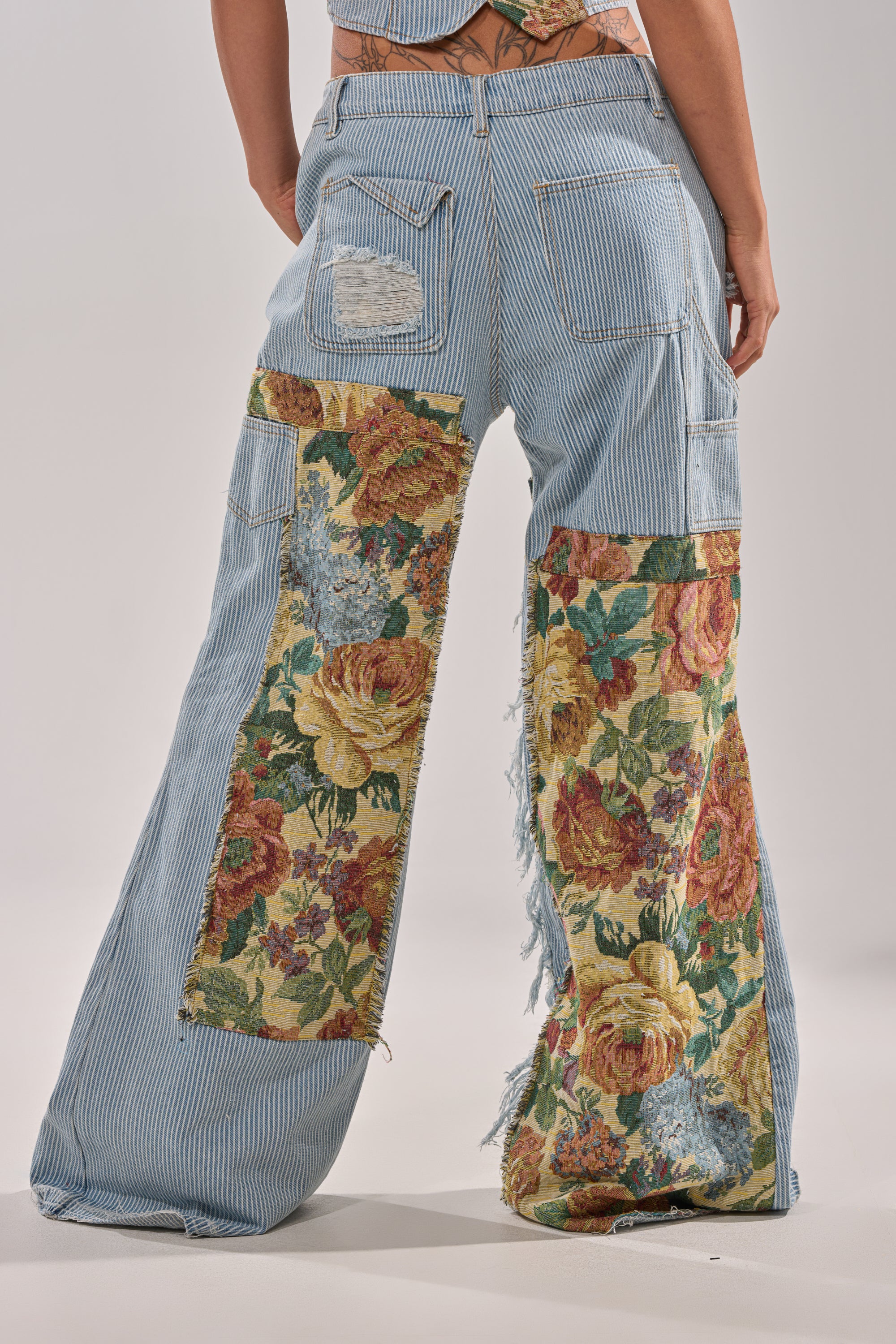GUESS WHO STRIPE DENIM WITH BROCADE - Image 5