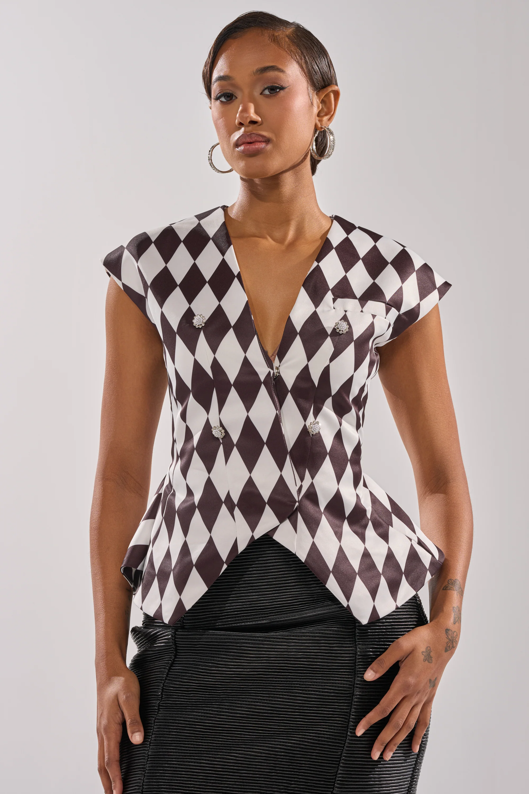 GUESS WHO V-NECK BLOUSE - Image 3