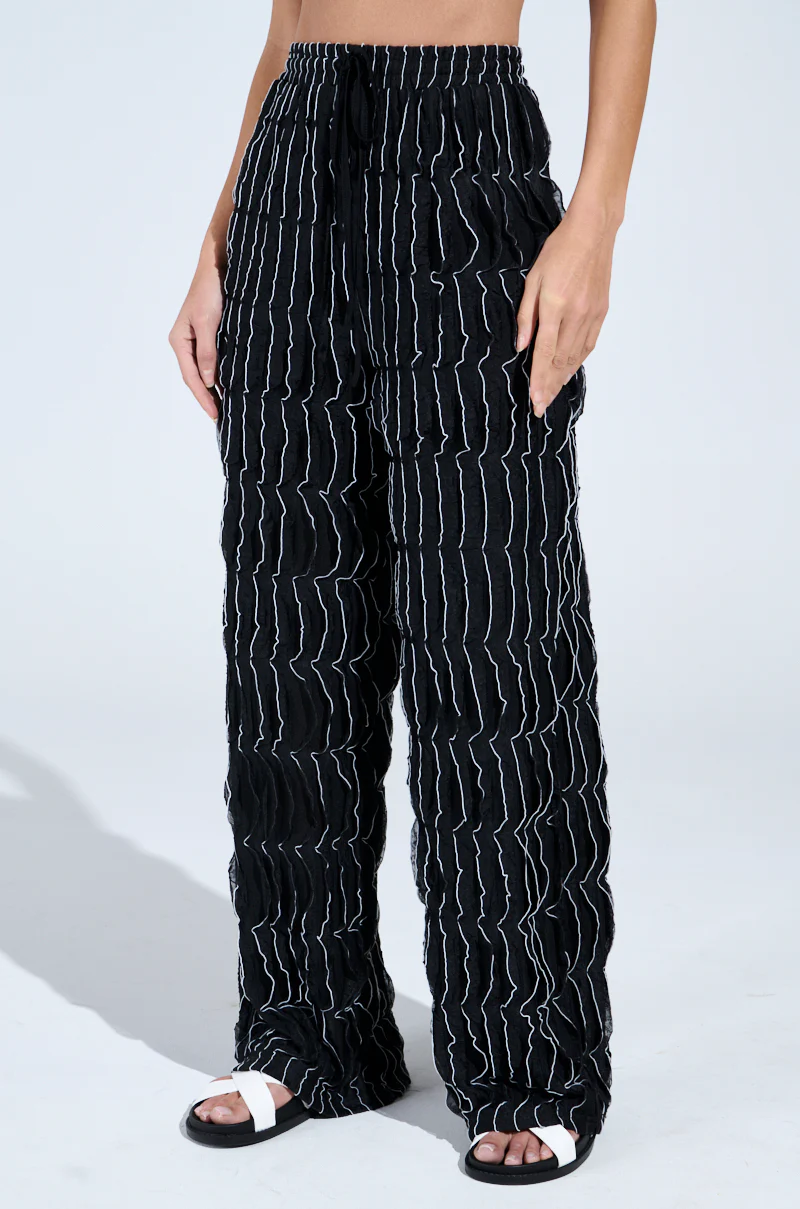 HARD TO LOVE PALAZZO PANT IN BLACK - Image 3