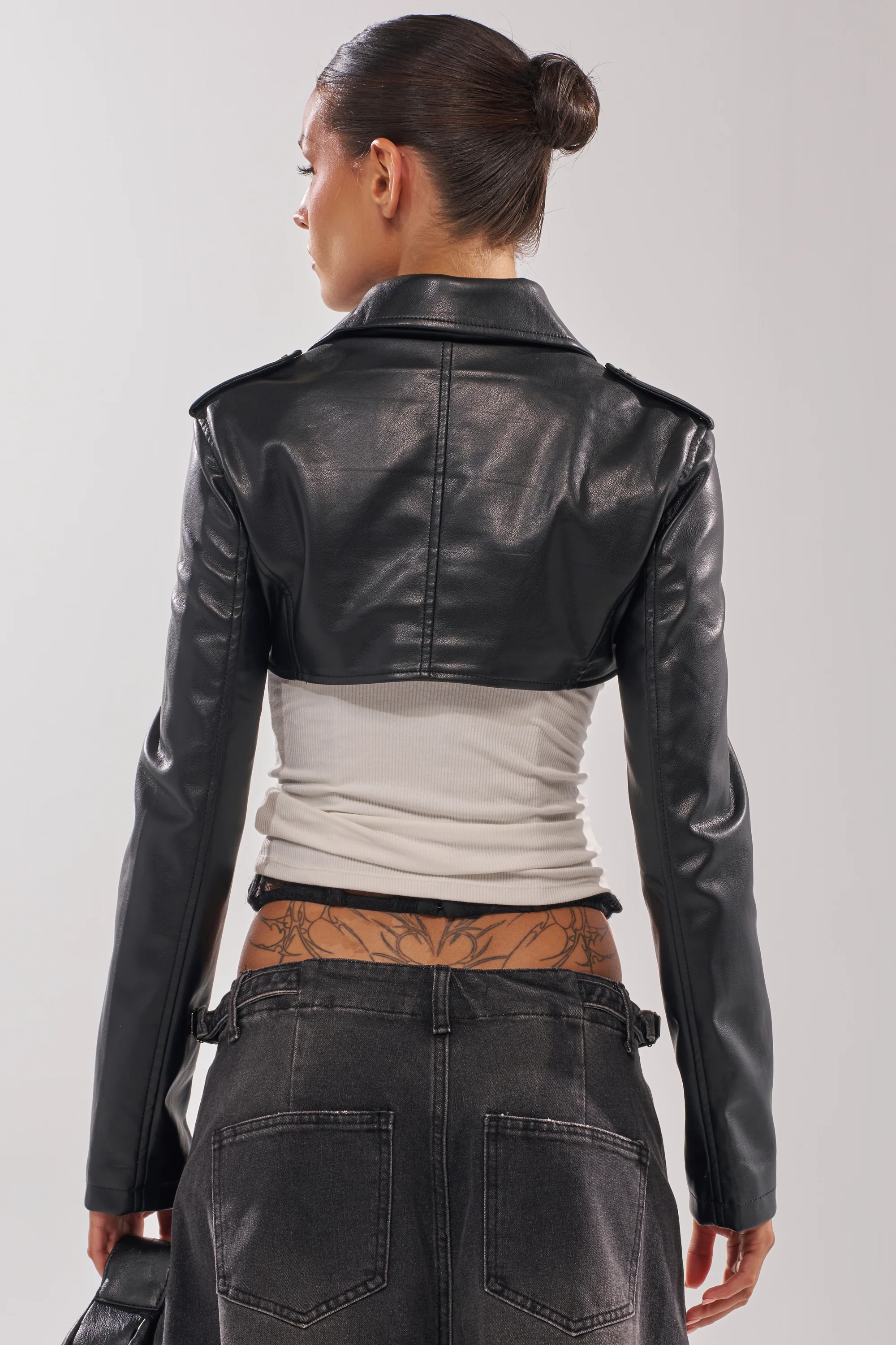 HARLEY LUXE ULTRA CROP MOTO IN BLACK - Image 6