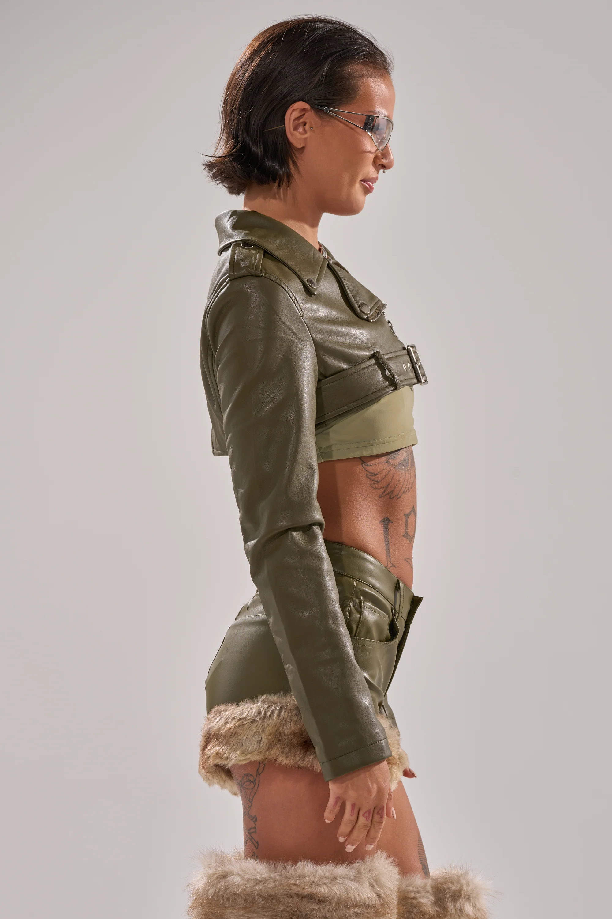 HARLEY LUXE ULTRA CROP MOTO IN OLIVE - Image 3