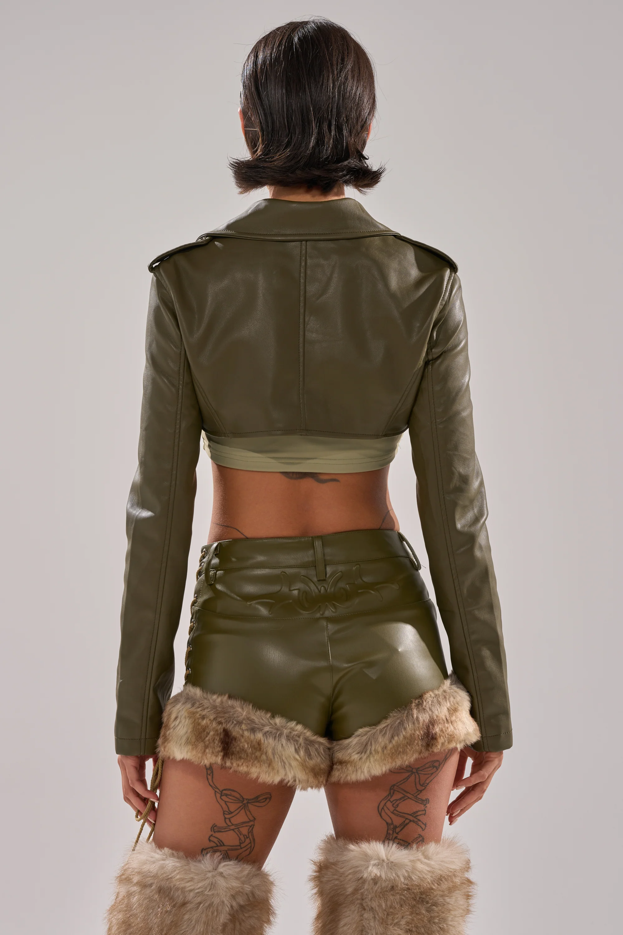 HARLEY LUXE ULTRA CROP MOTO IN OLIVE - Image 4
