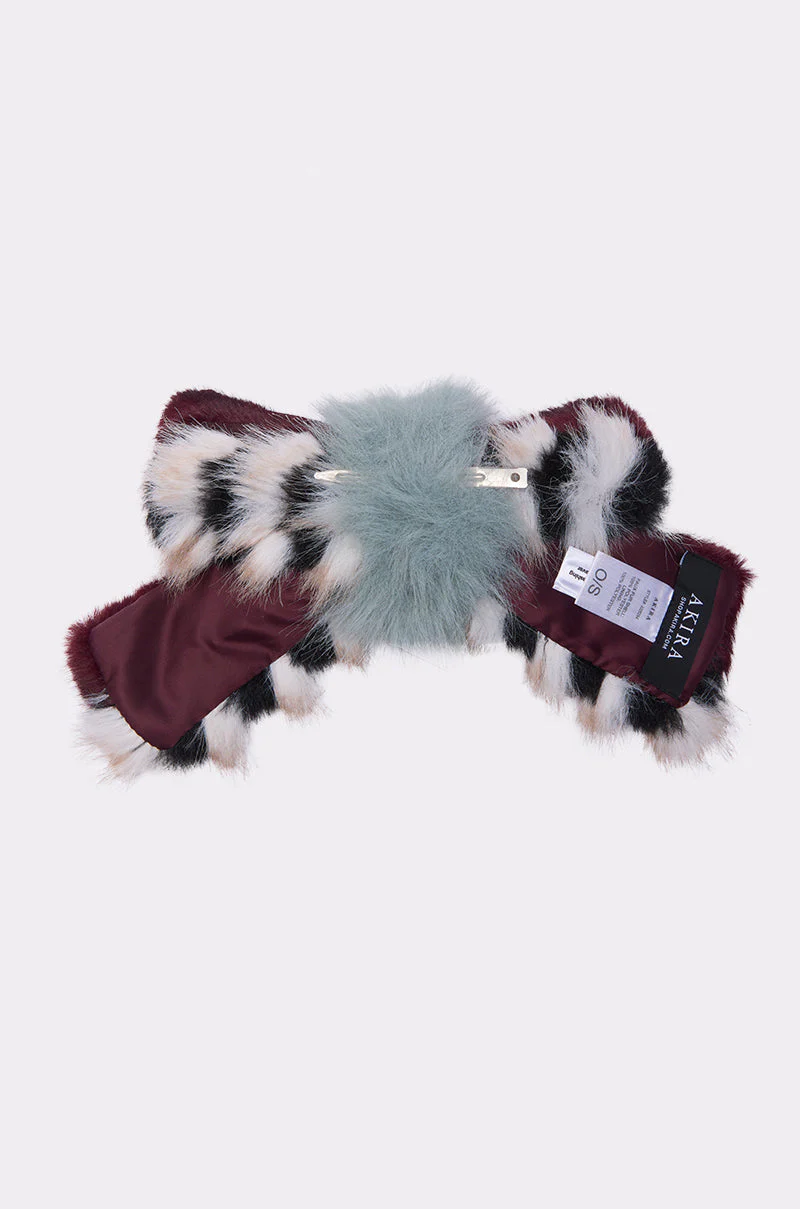 HAVE IT ALL FAUX FUR HAIR CLIP - Image 5