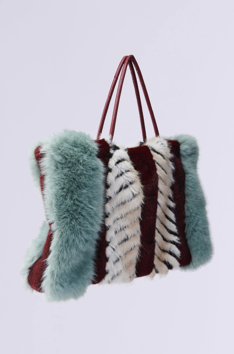HAVE IT ALL FAUX FUR TOTE - Image 7